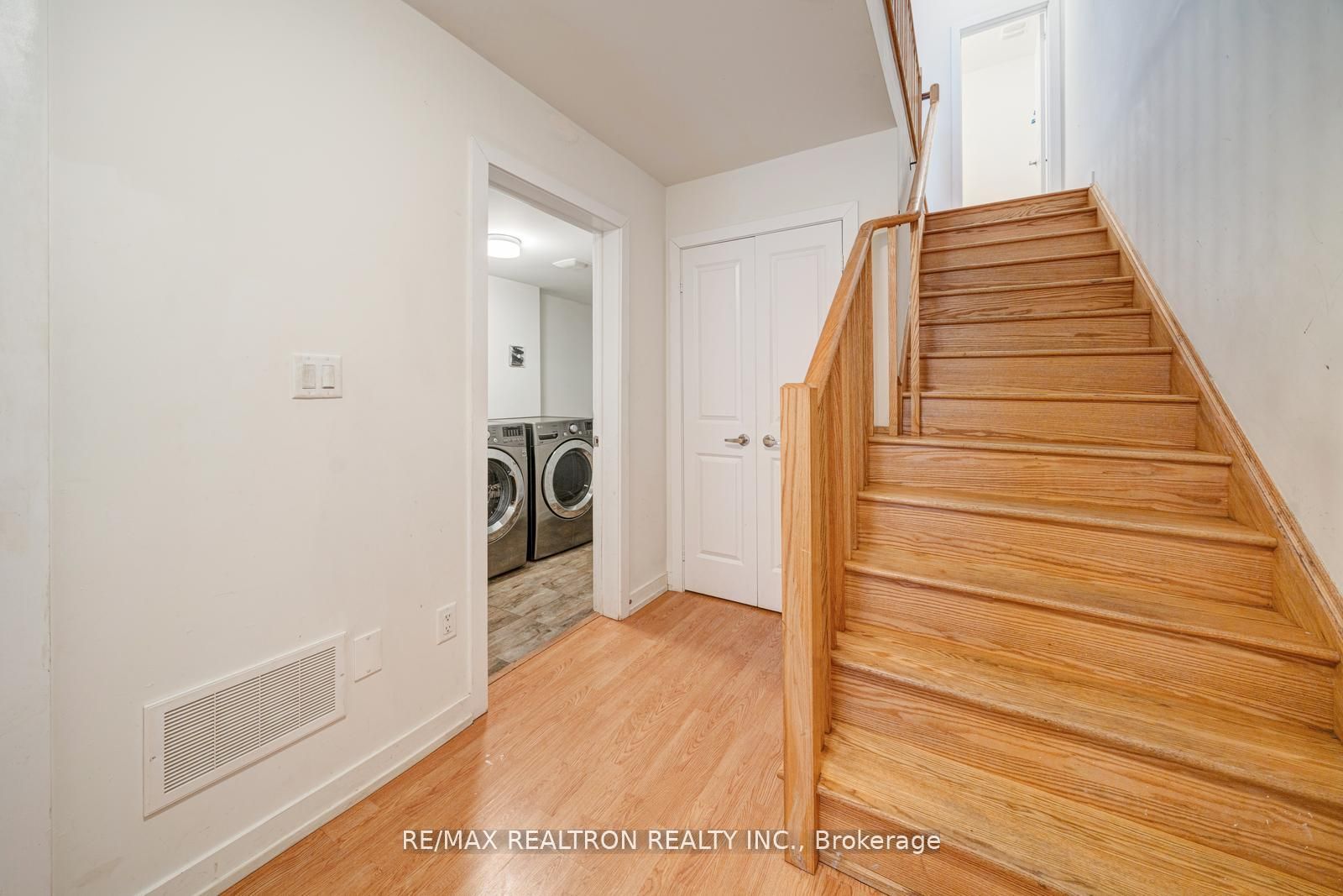 119 Cornell Rouge Boulevard Property Photo 7
