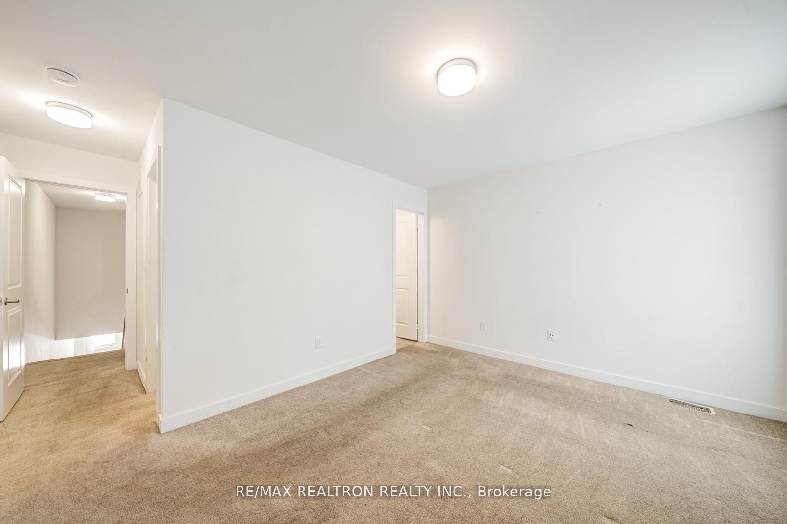 119 Cornell Rouge Boulevard Property Photo 34
