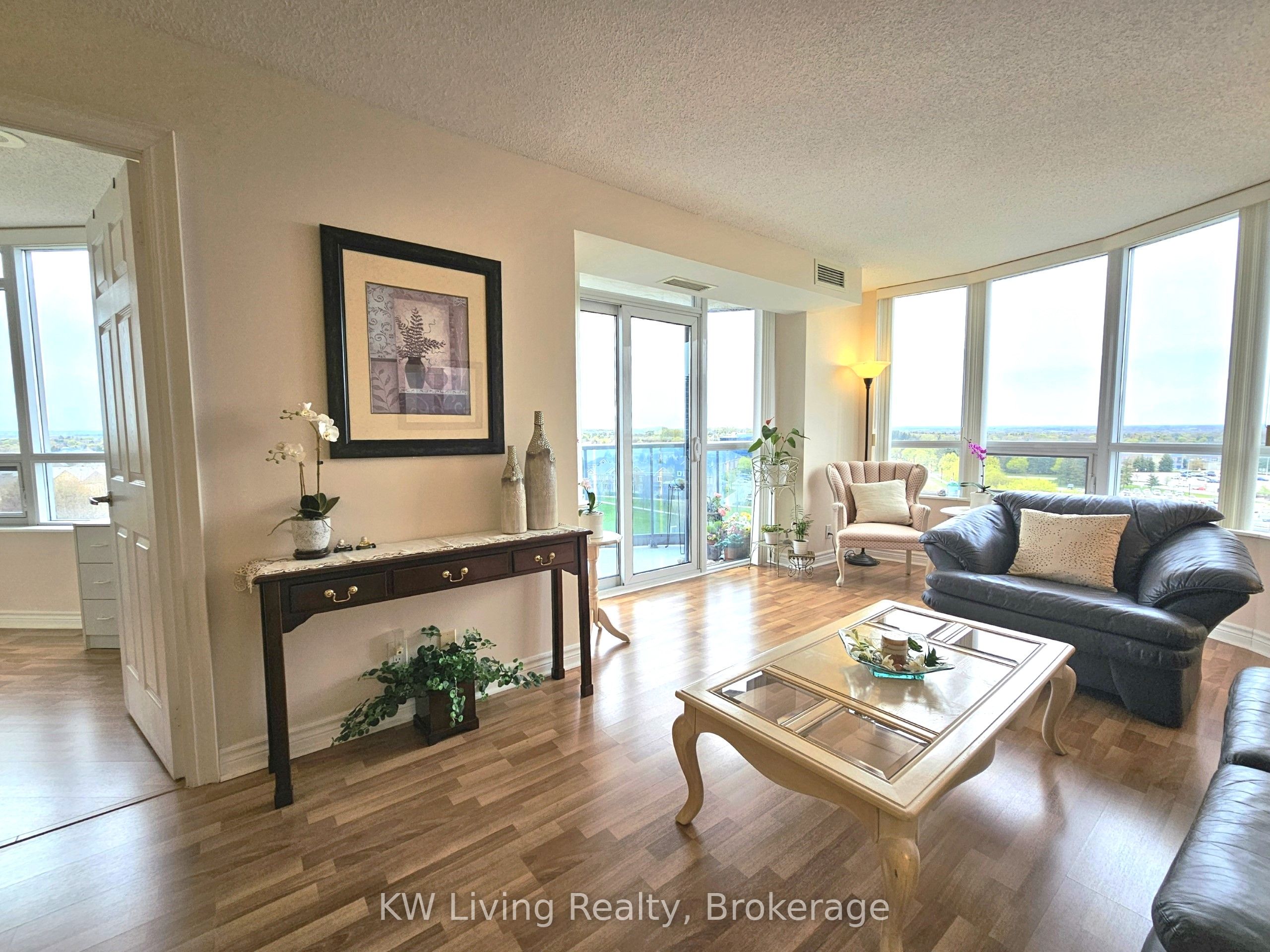 33 Cox Boulevard 1117 Property Photo 12