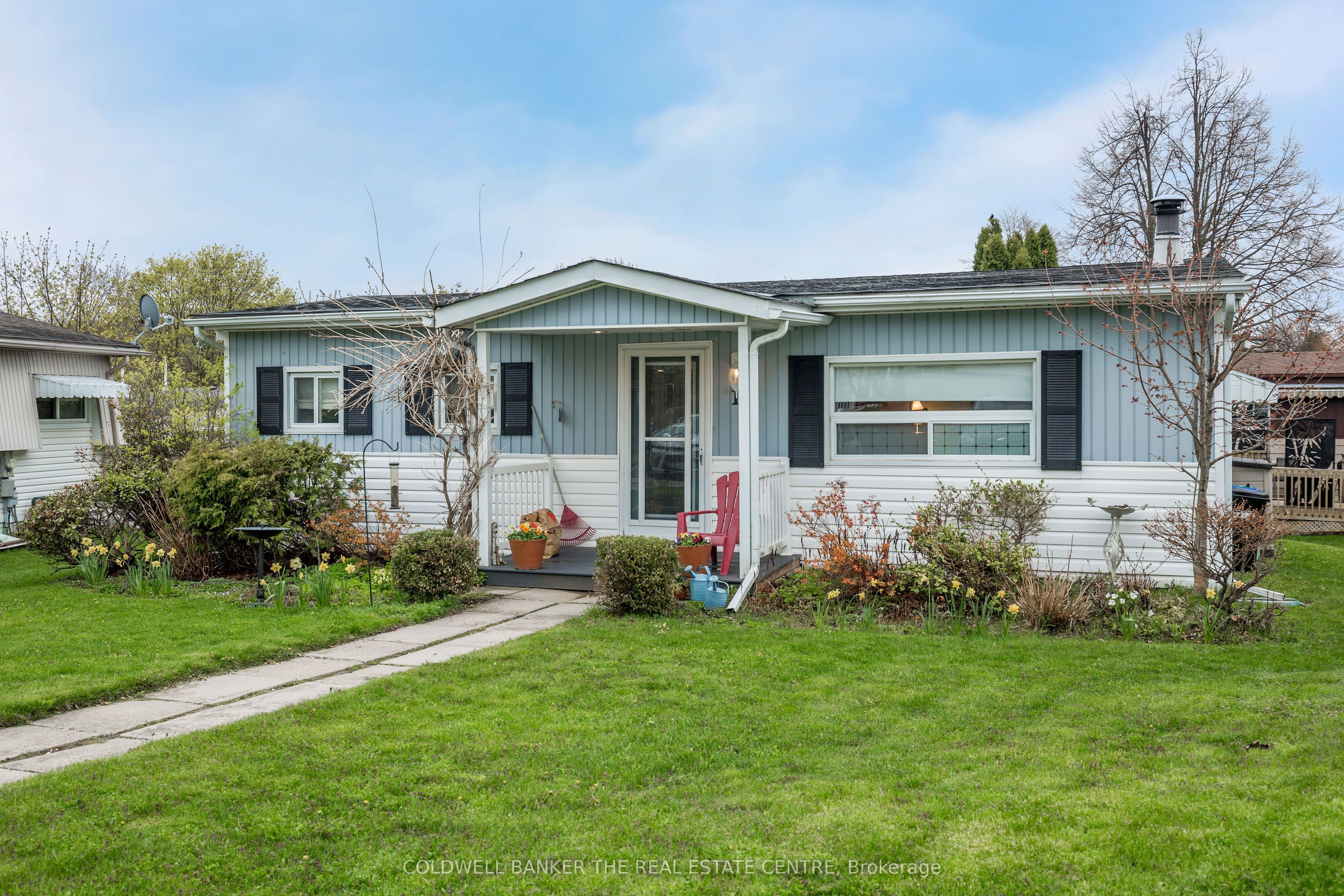 17 Trefoil Drive Property Photo 3