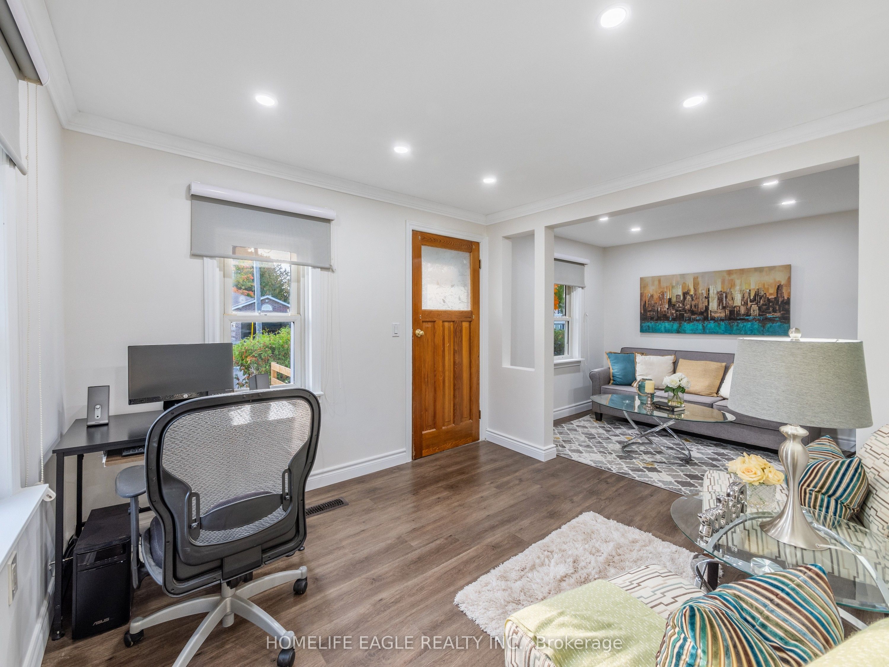 75 Denne Boulevard Property Photo 6