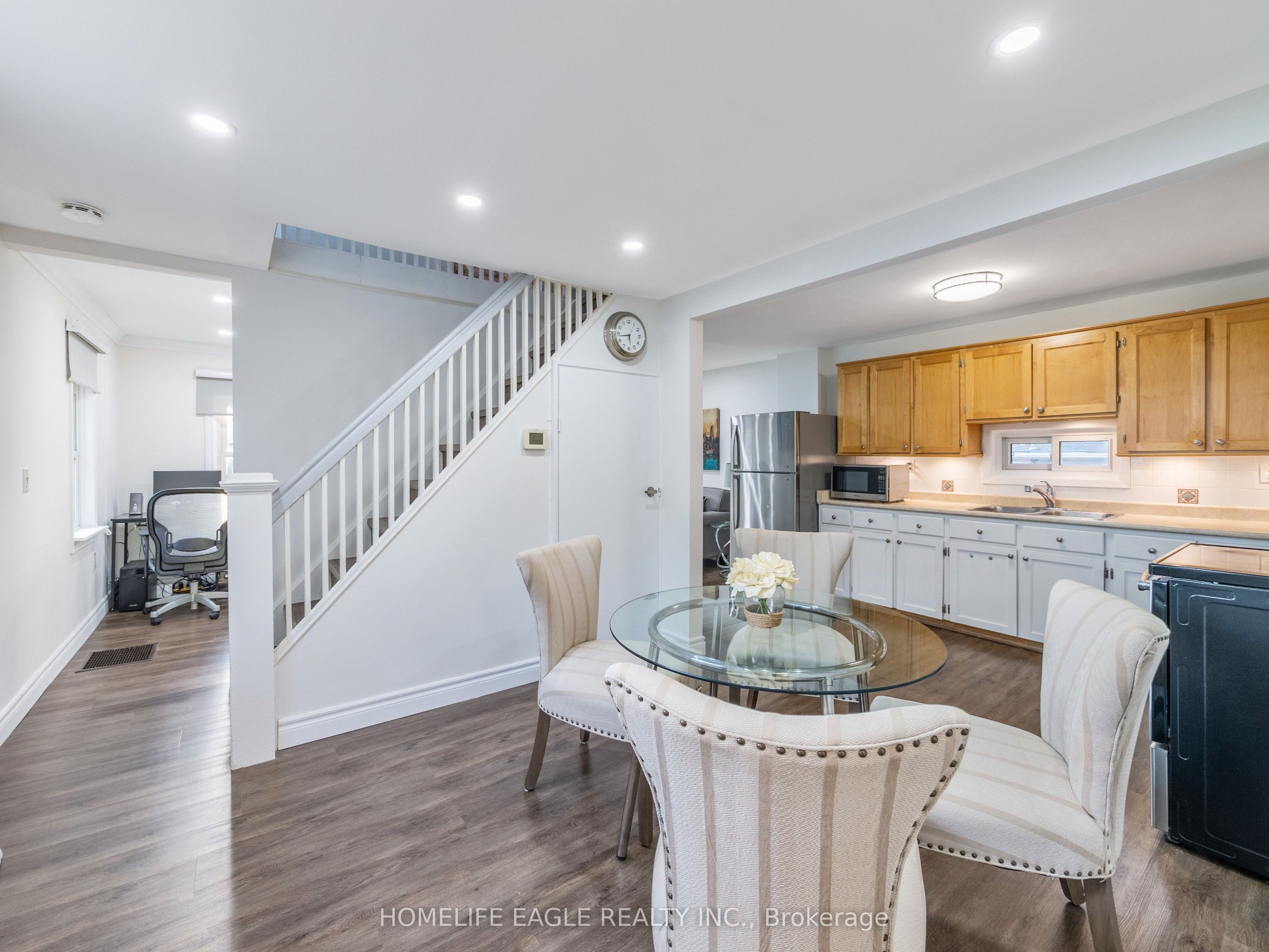 75 Denne Boulevard Property Photo 14