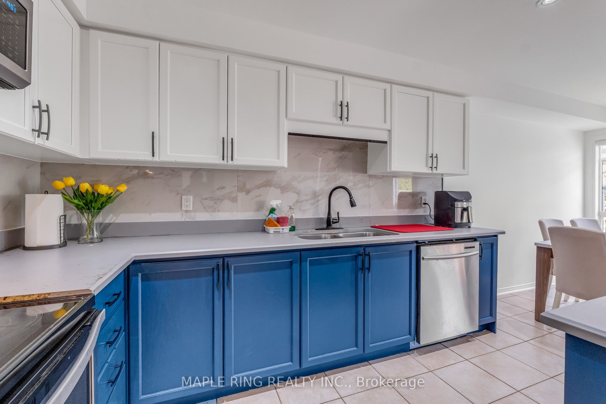36 Laurelhurst Crescent Property Photo 10