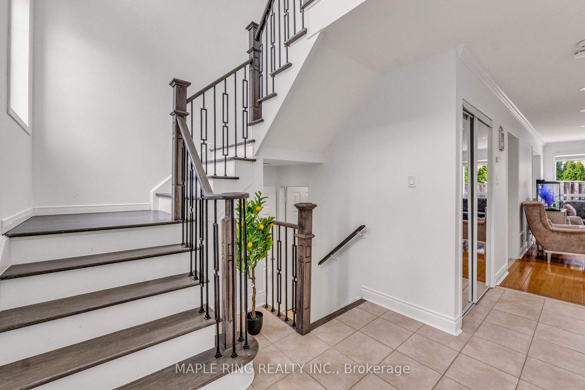 36 Laurelhurst Crescent Property Photo 14