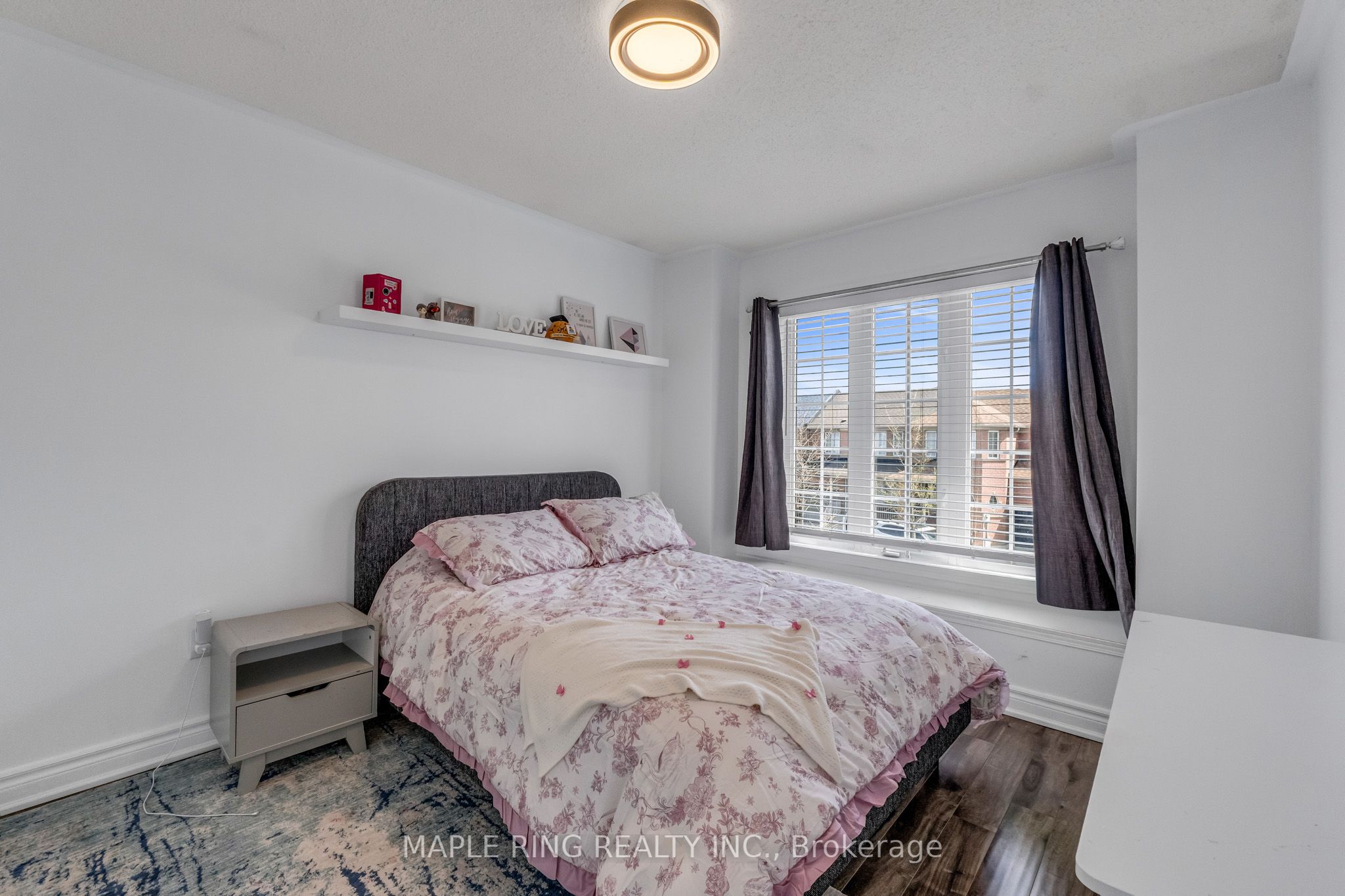 36 Laurelhurst Crescent Property Photo 20