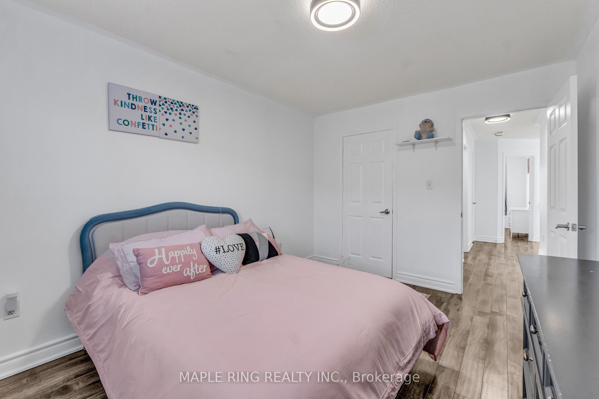 36 Laurelhurst Crescent Property Photo 23