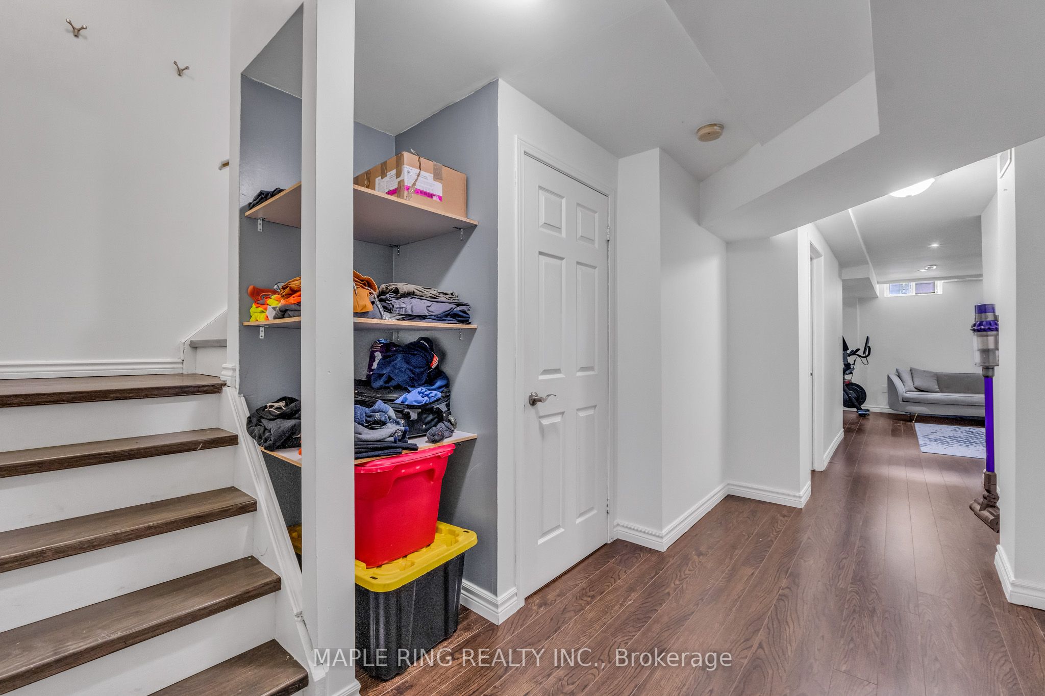 36 Laurelhurst Crescent Property Photo 28