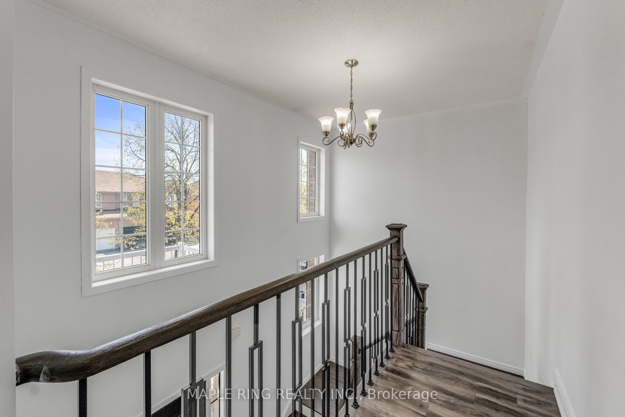36 Laurelhurst Crescent Property Photo 31