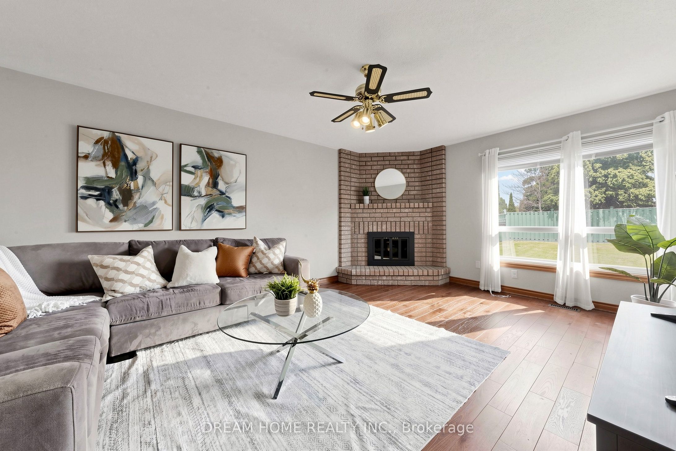 312 Valeria Boulevard Property Photo 8