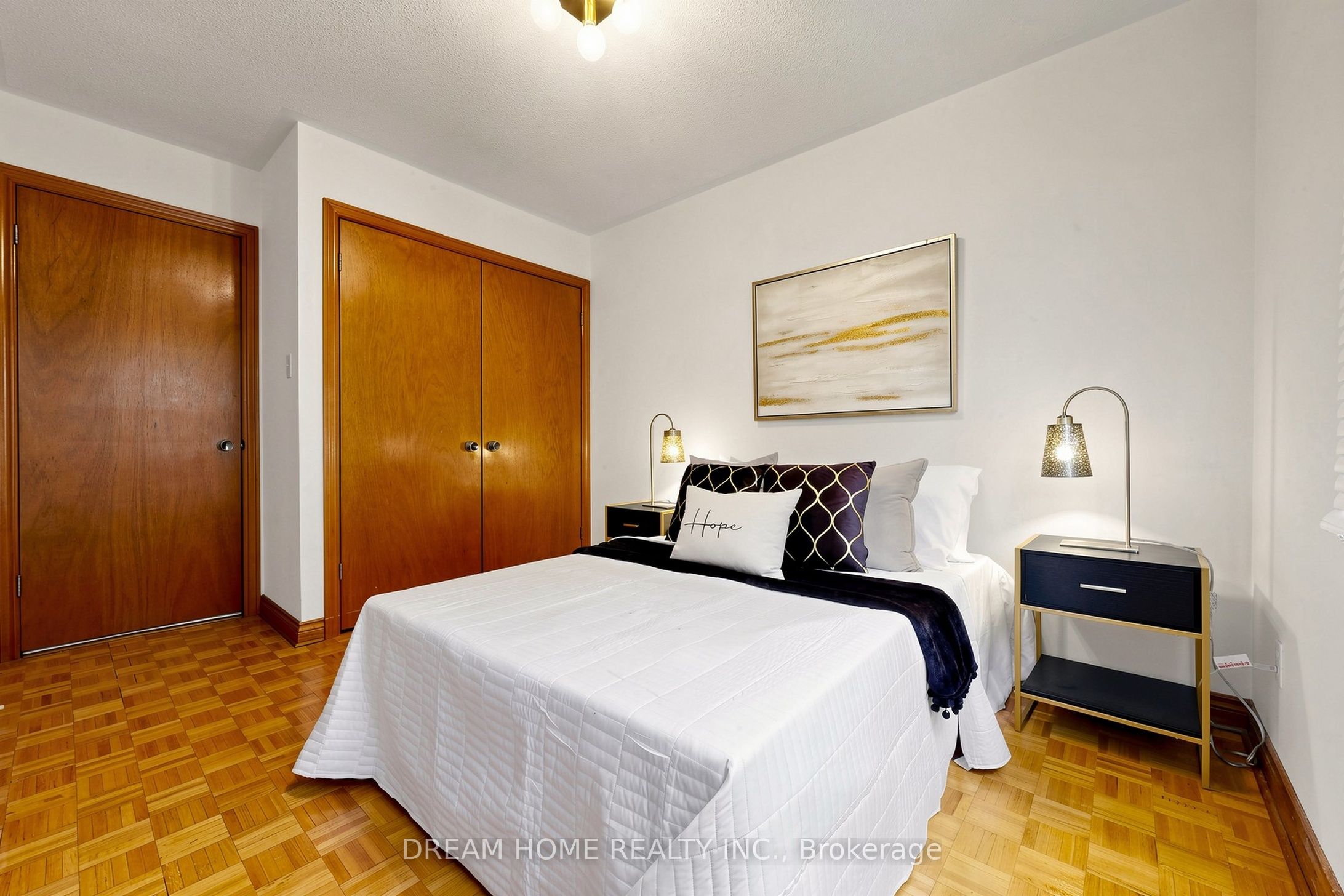 312 Valeria Boulevard Property Photo 15