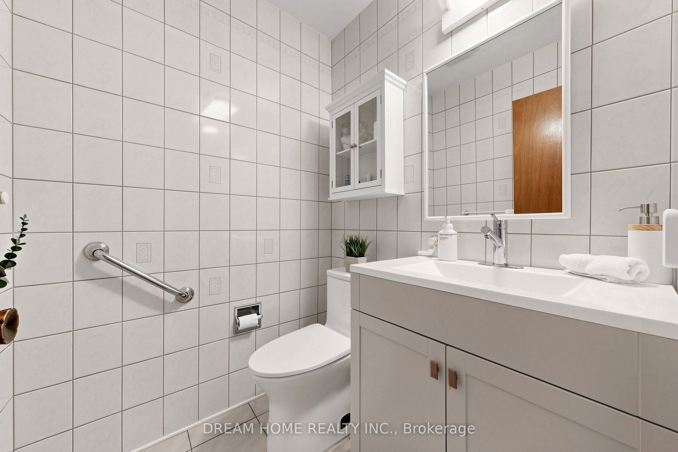 312 Valeria Boulevard Property Photo 16