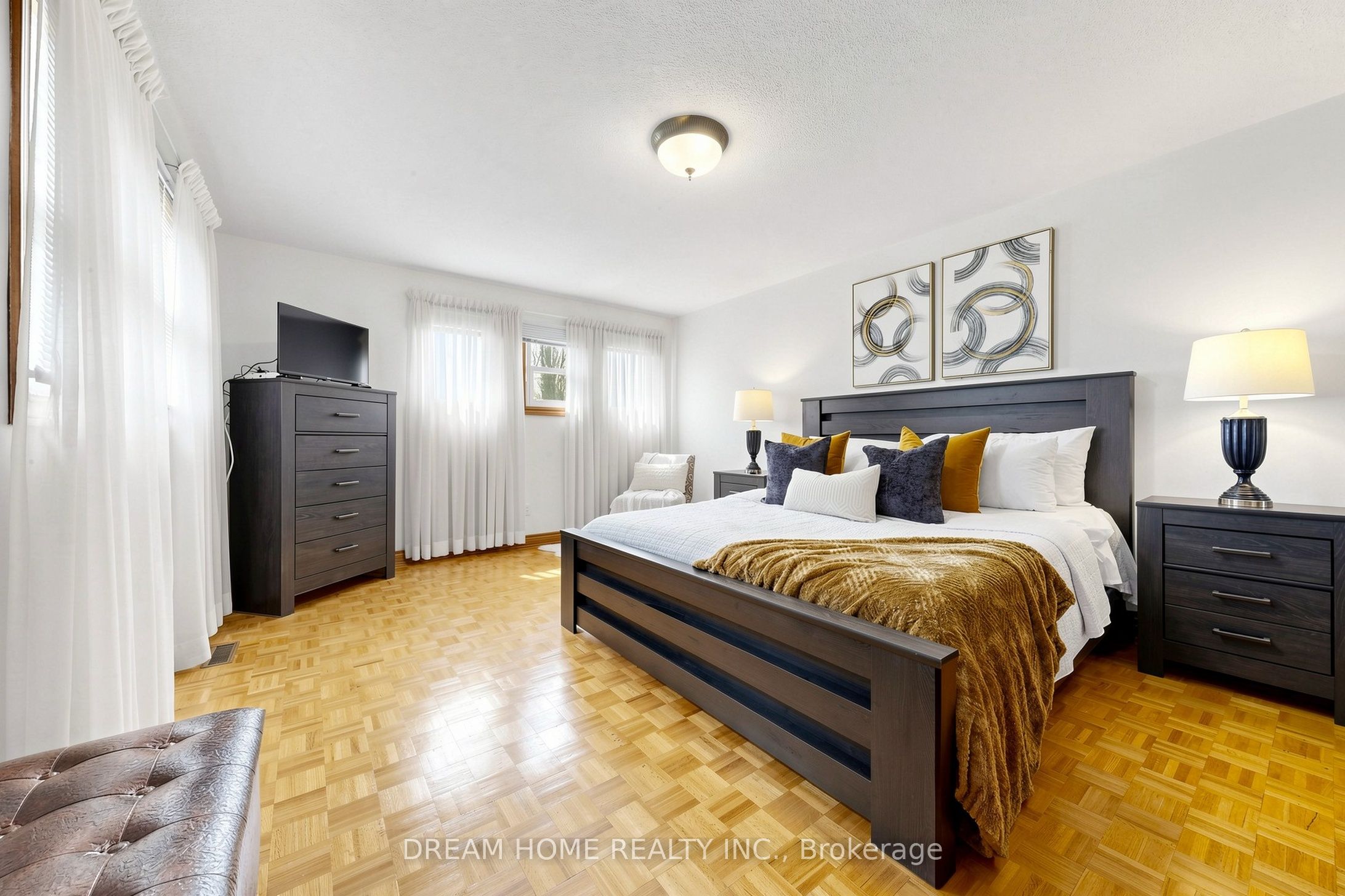 312 Valeria Boulevard Property Photo 20
