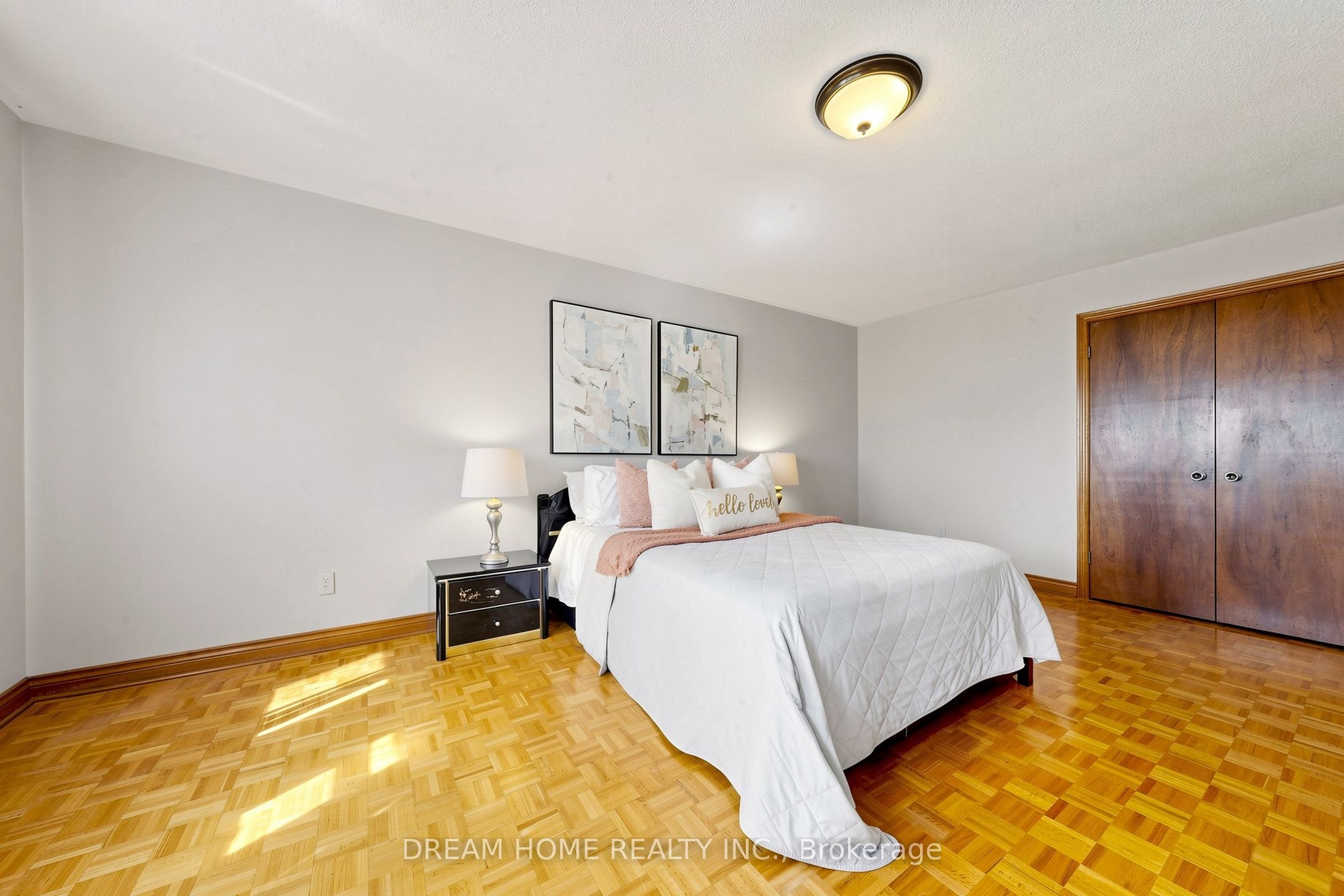 312 Valeria Boulevard Property Photo 29