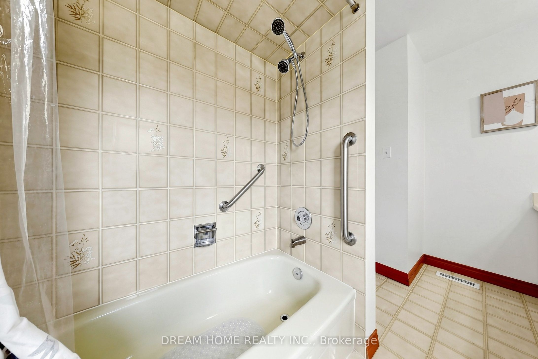 312 Valeria Boulevard Property Photo 31