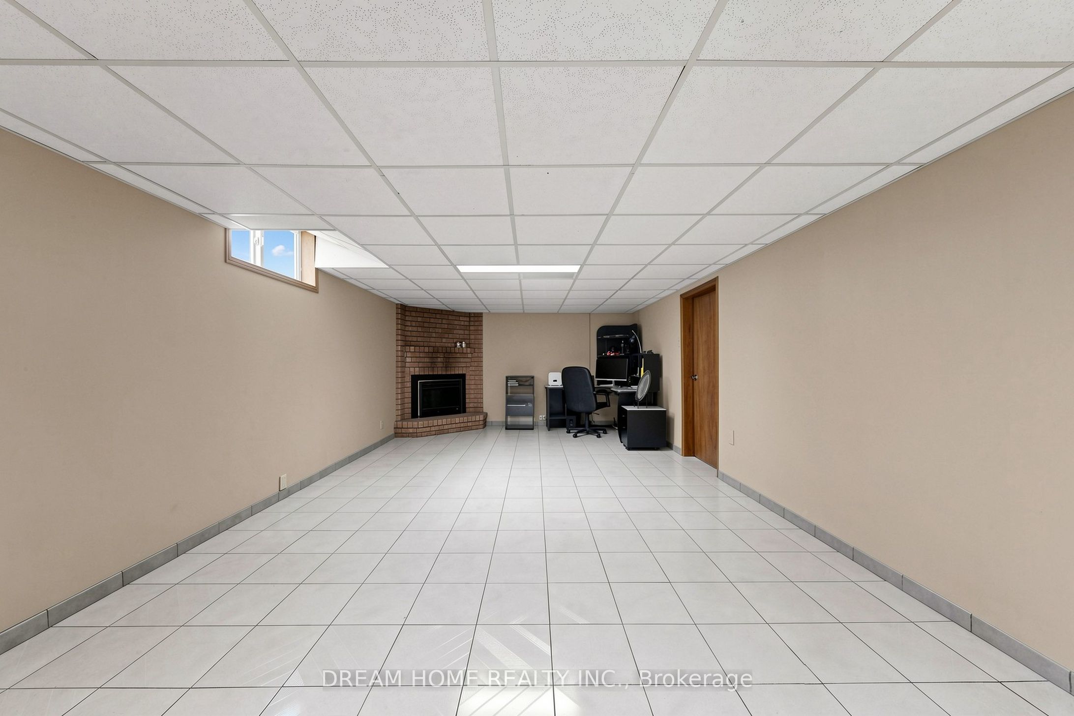 312 Valeria Boulevard Property Photo 34