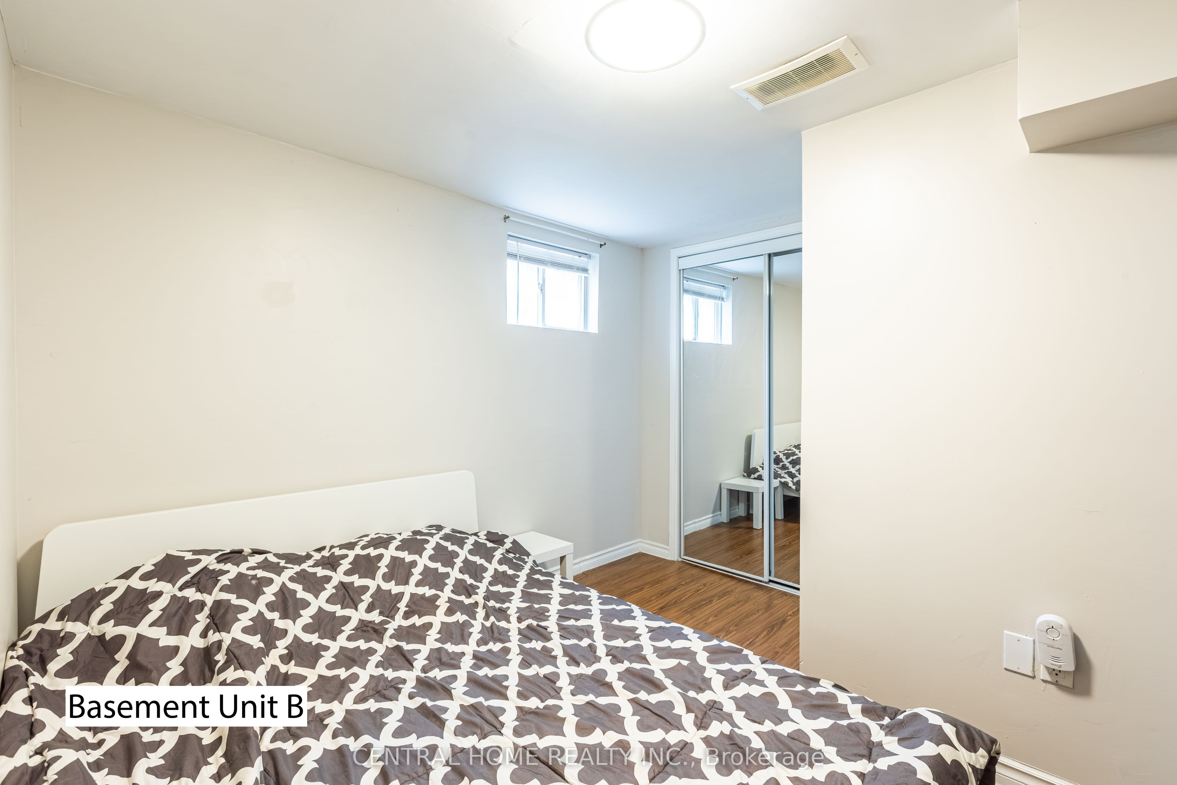 307 Boisdale Avenue Property Photo 33