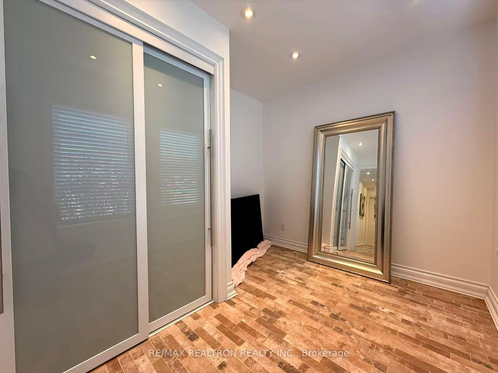 213 Roseheath Drive Property Photo 22