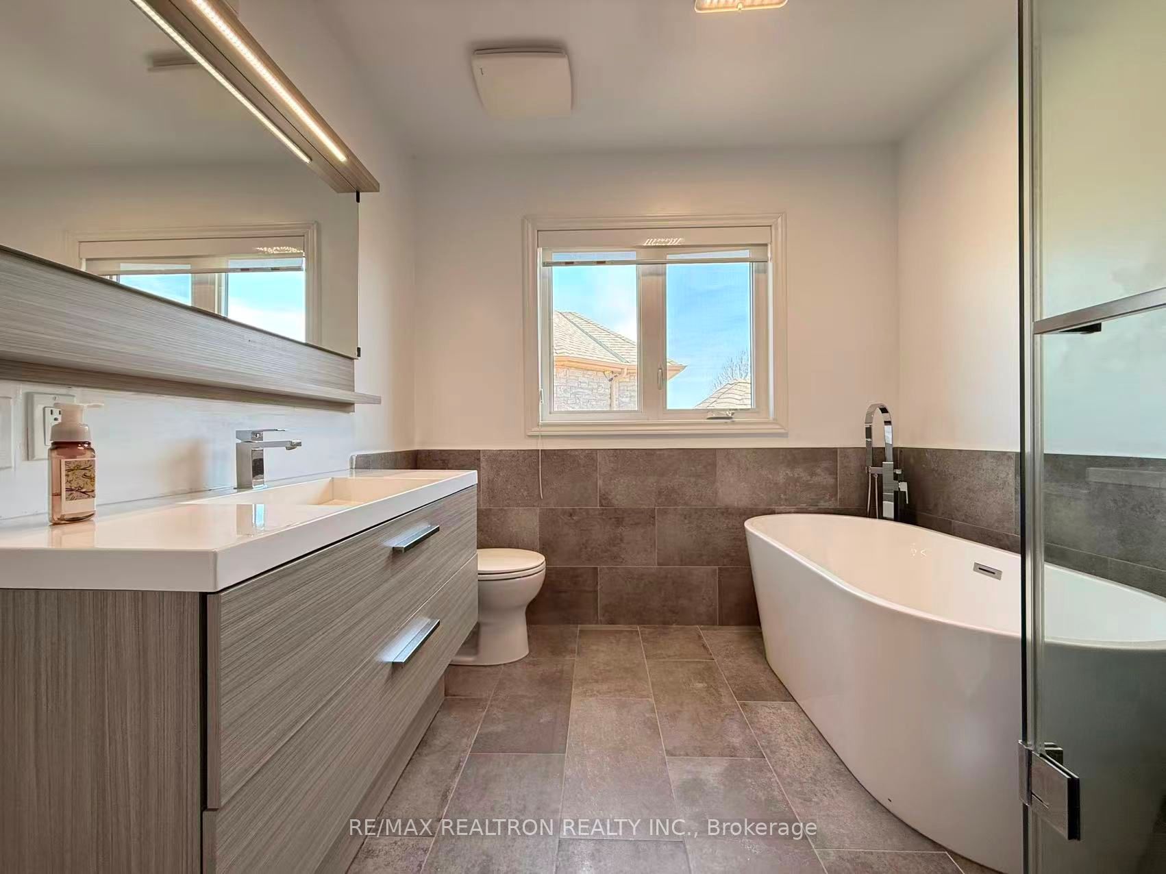 213 Roseheath Drive Property Photo 29