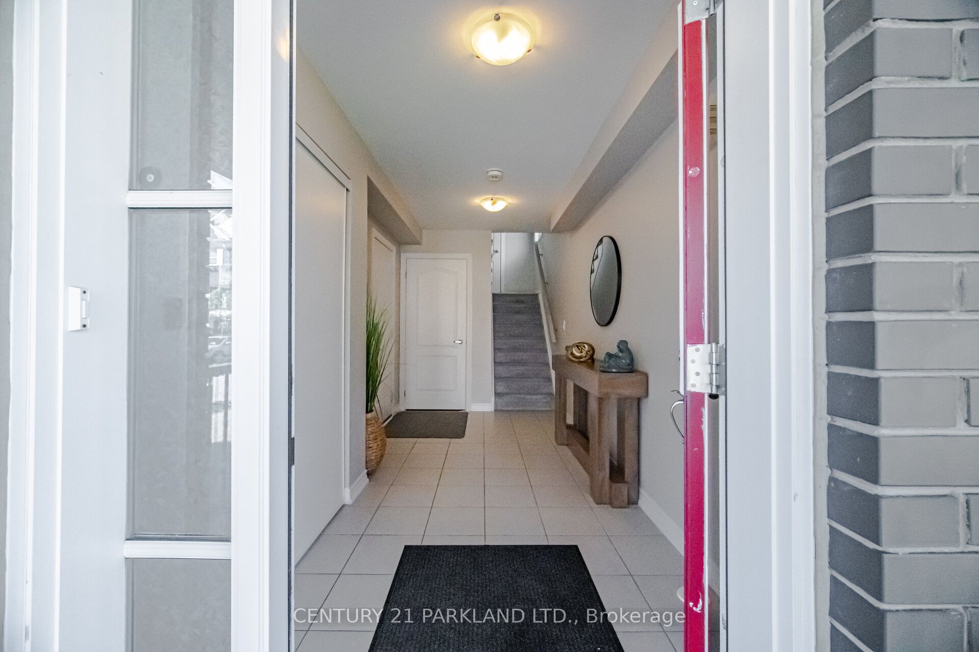 18 Wimshaw Lane Property Photo 3