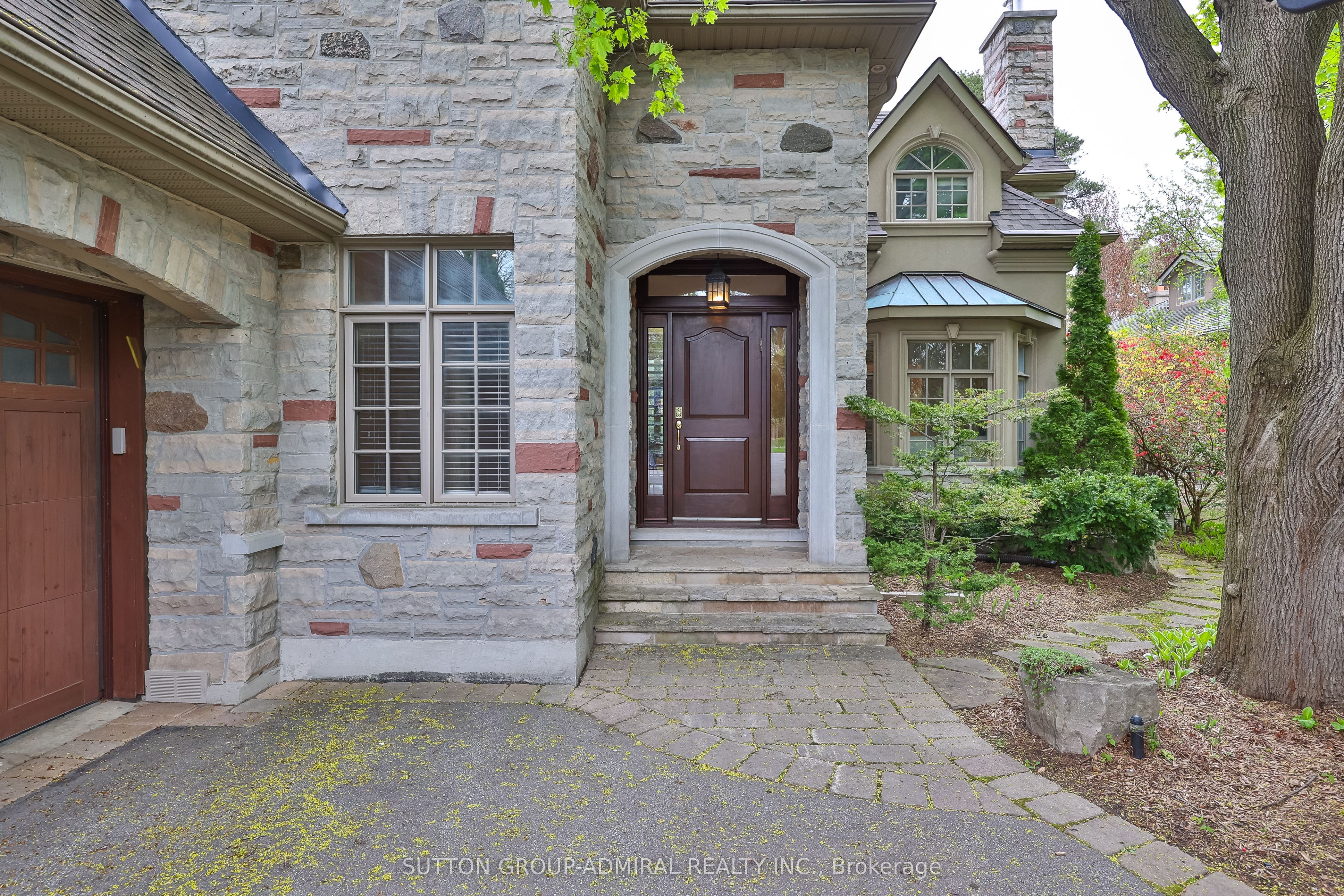 47 Johnson Street Property Photo 4