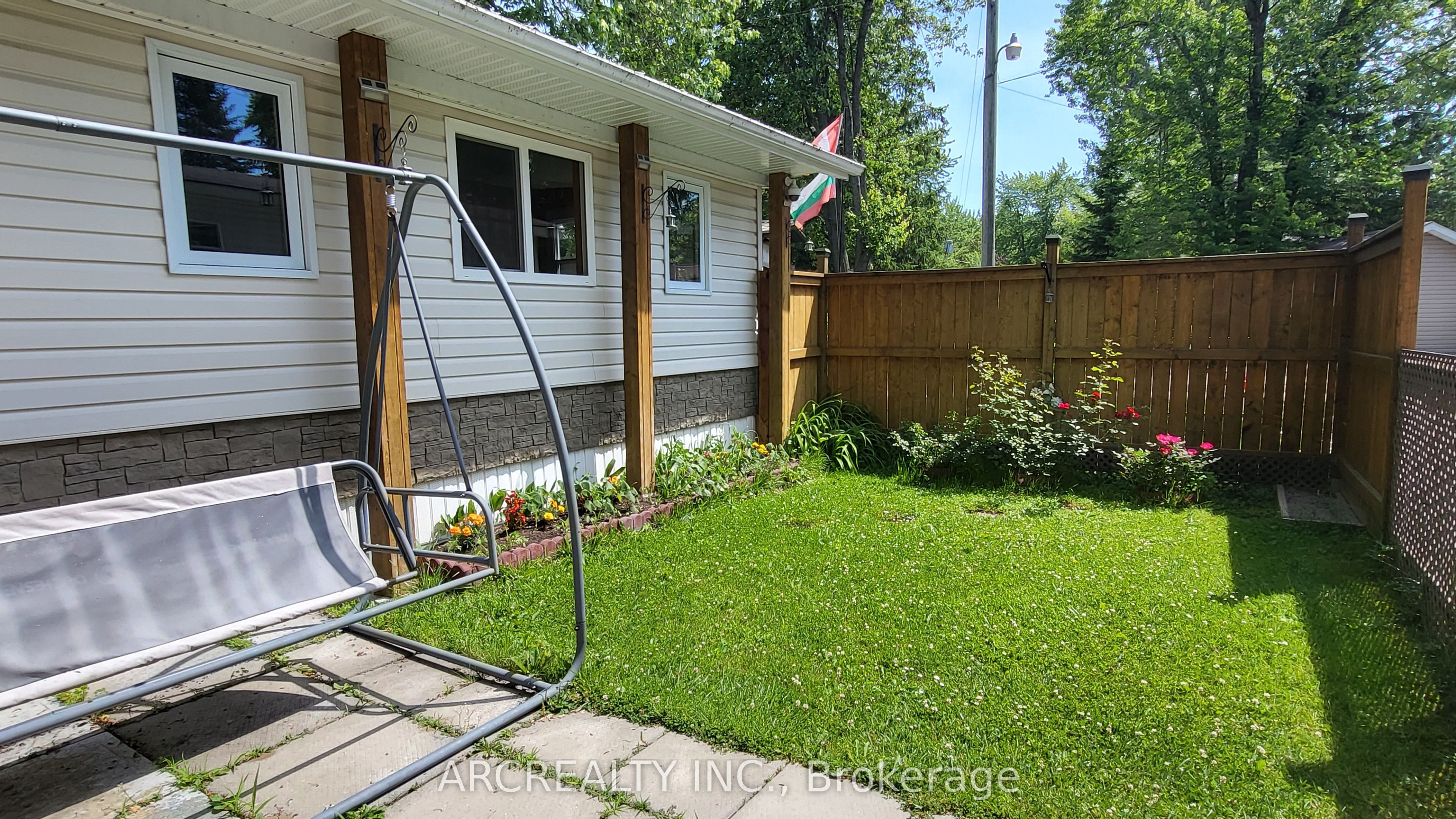 5 Horseshoe Circuit Property Photo 5