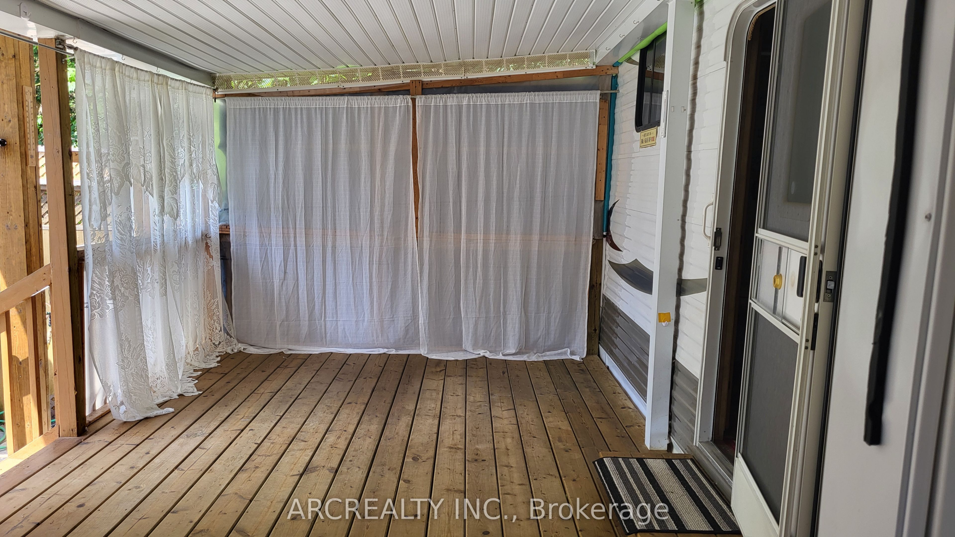 5 Horseshoe Circuit Property Photo 7