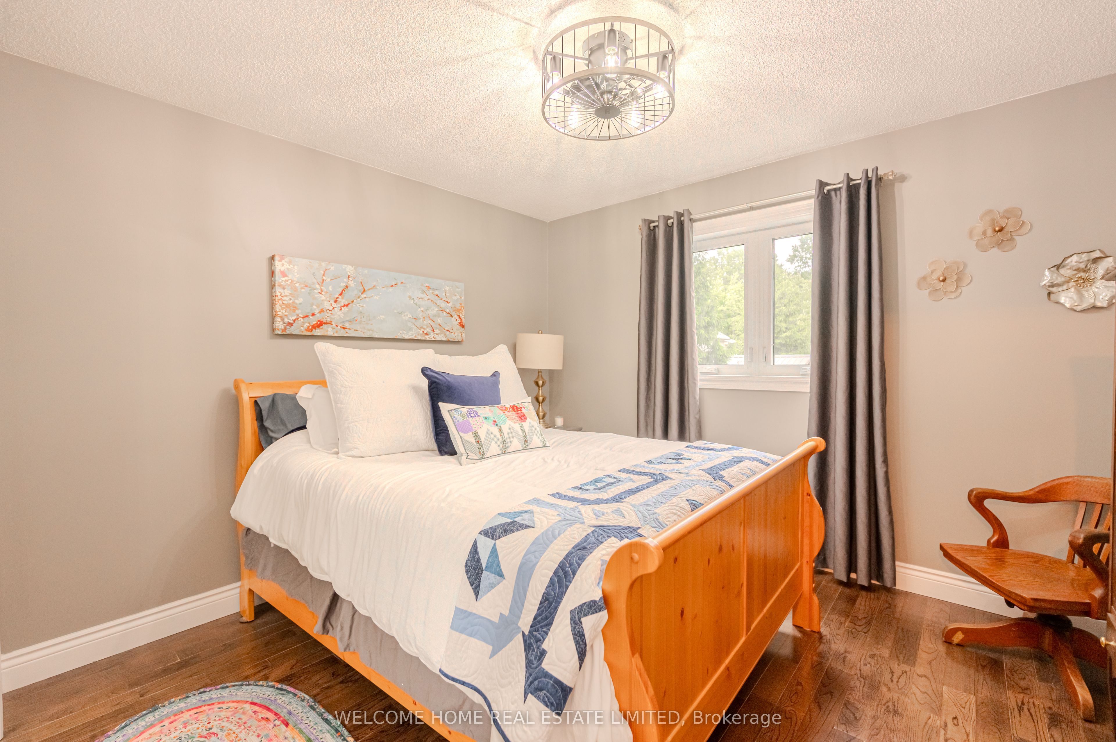8071 4th Line Property Photo 12