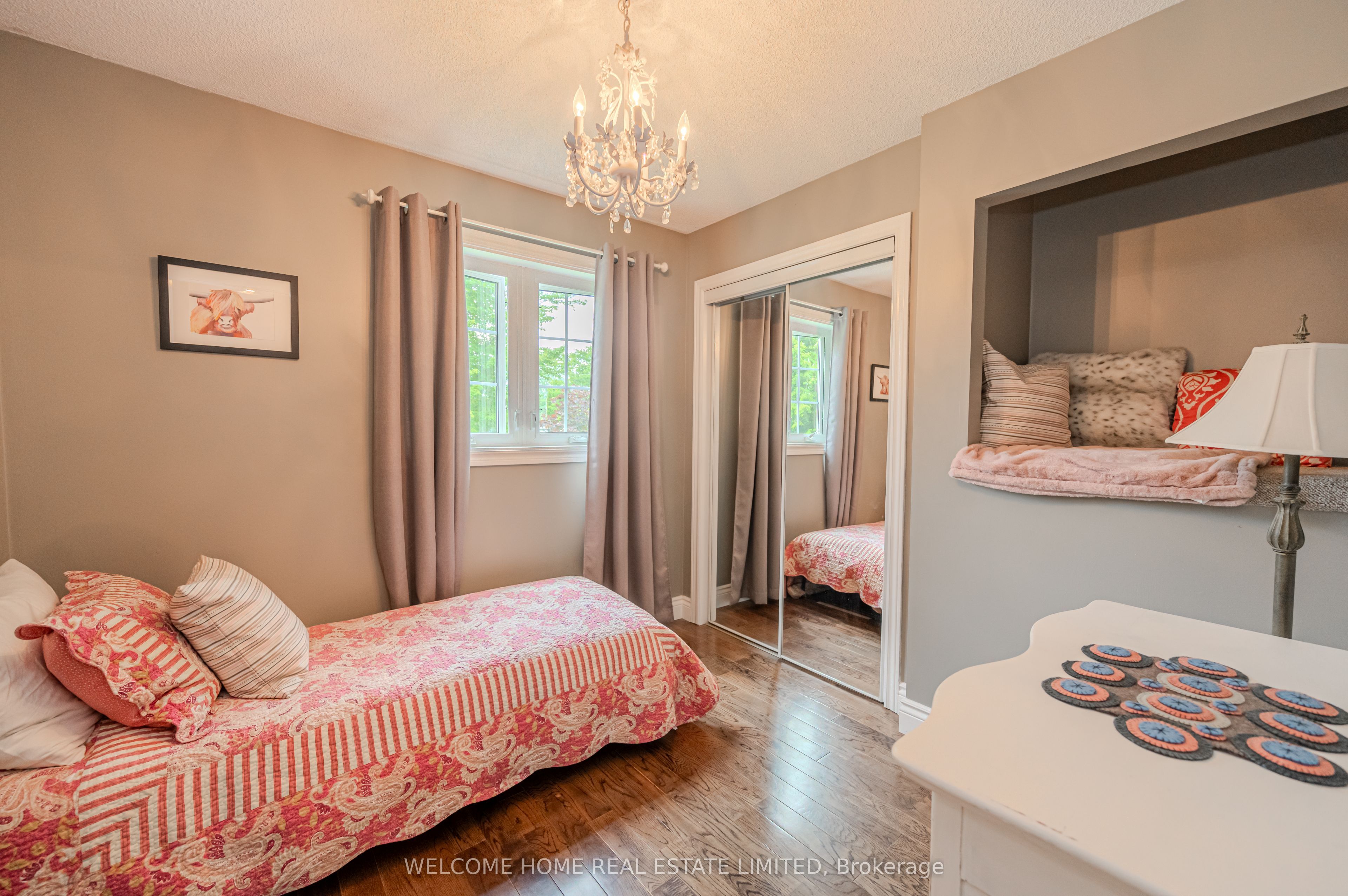 8071 4th Line Property Photo 13