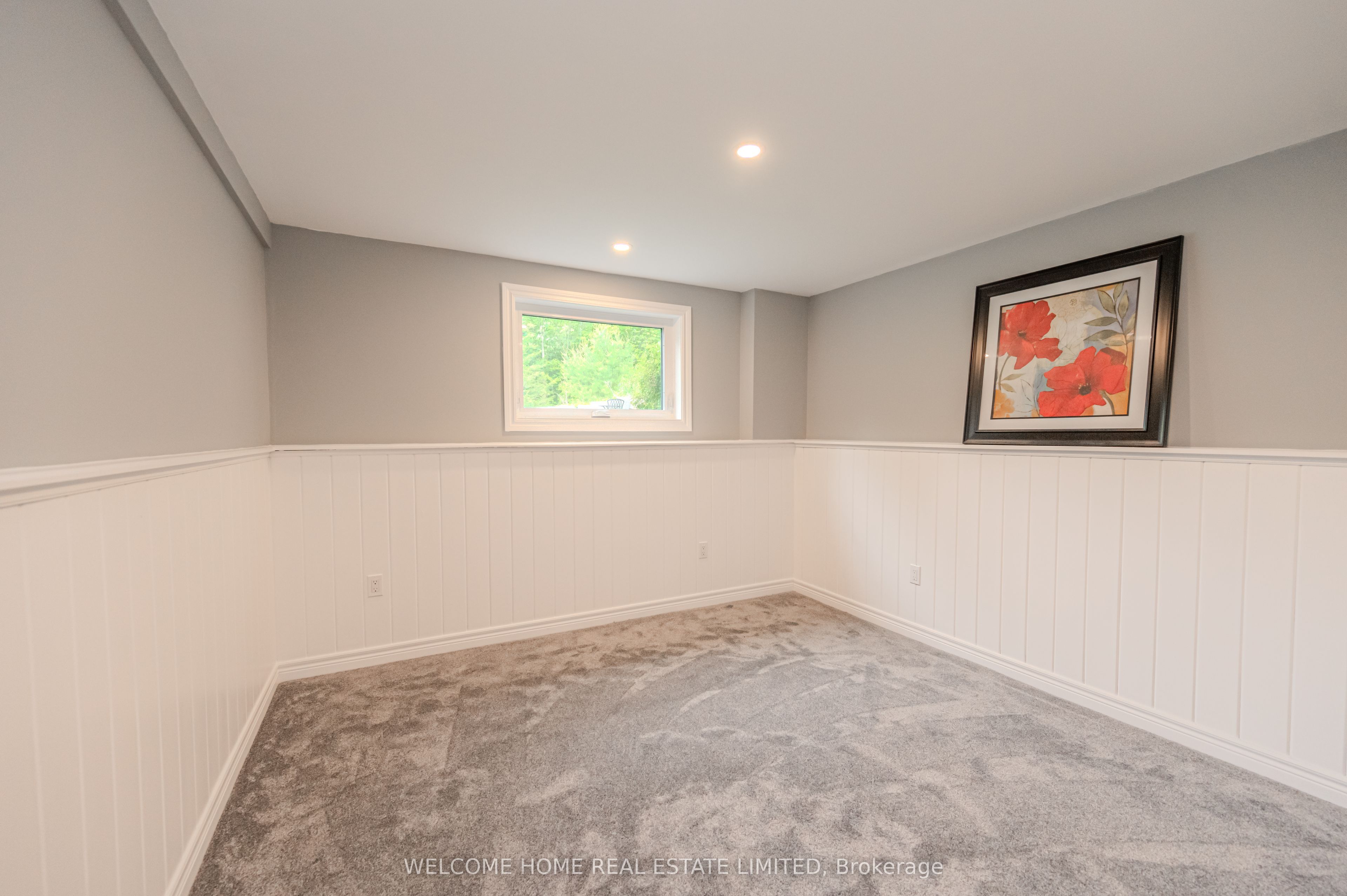 8071 4th Line Property Photo 16