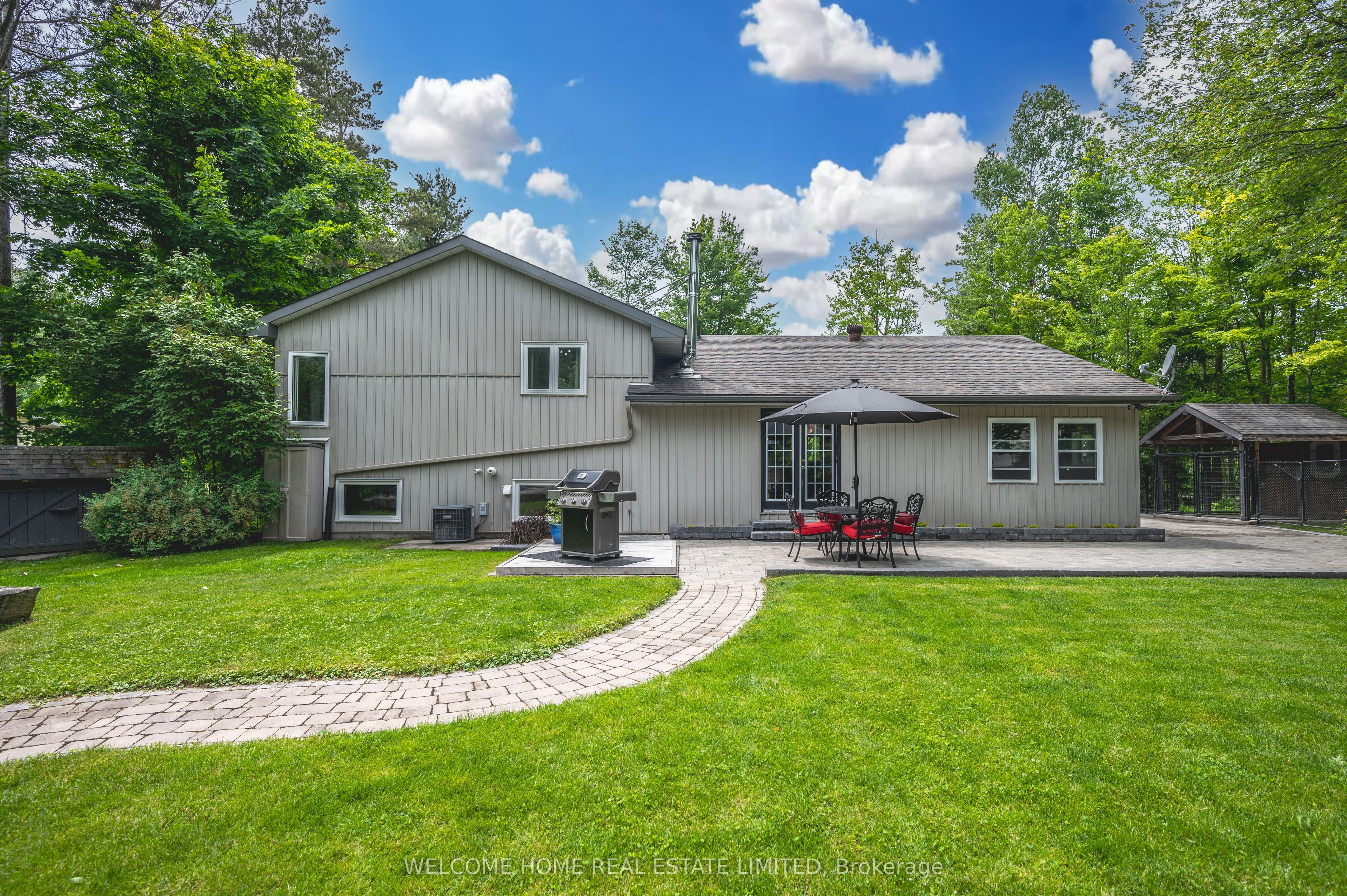 8071 4th Line Property Photo 17