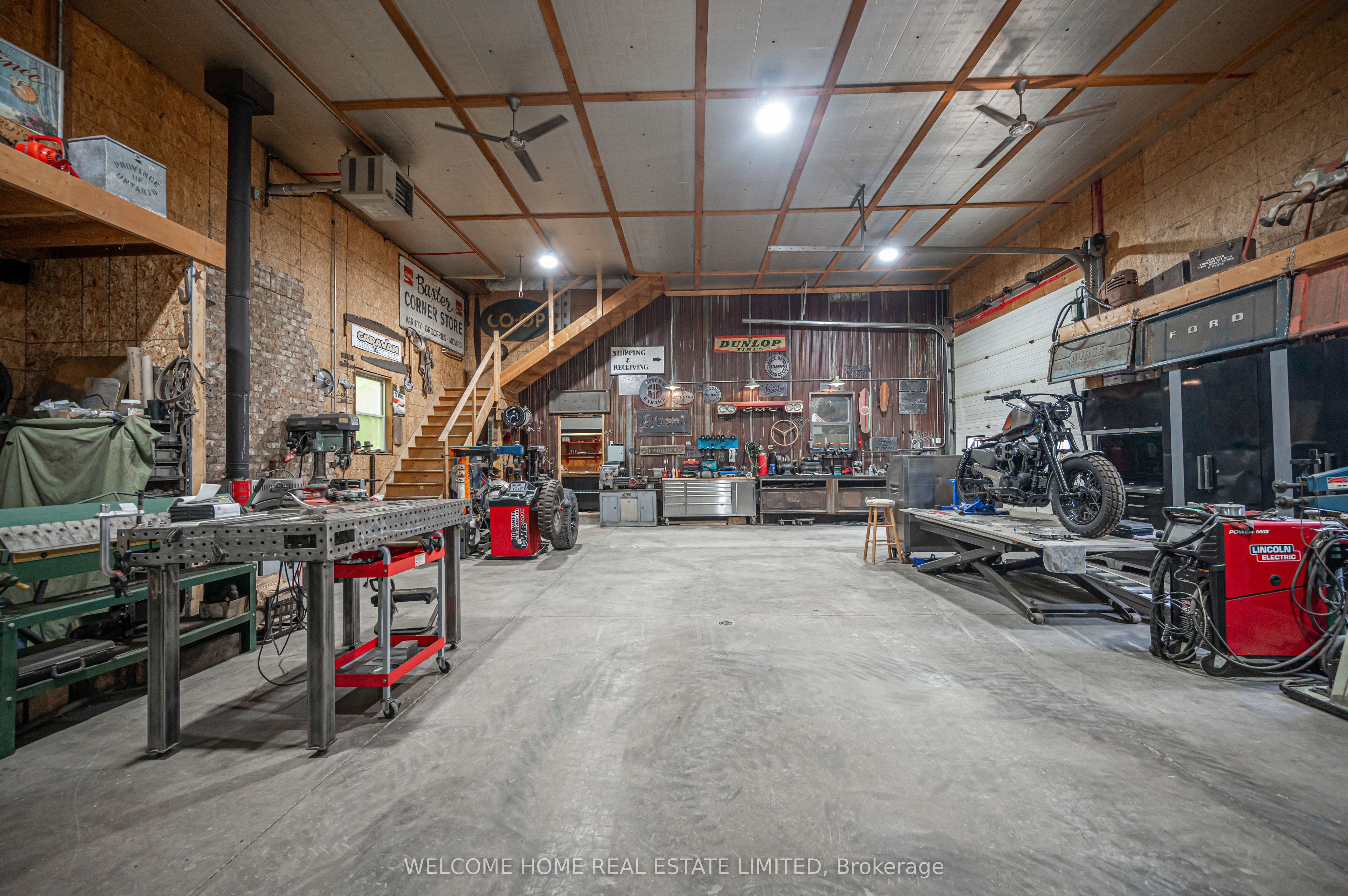 8071 4th Line Property Photo 26