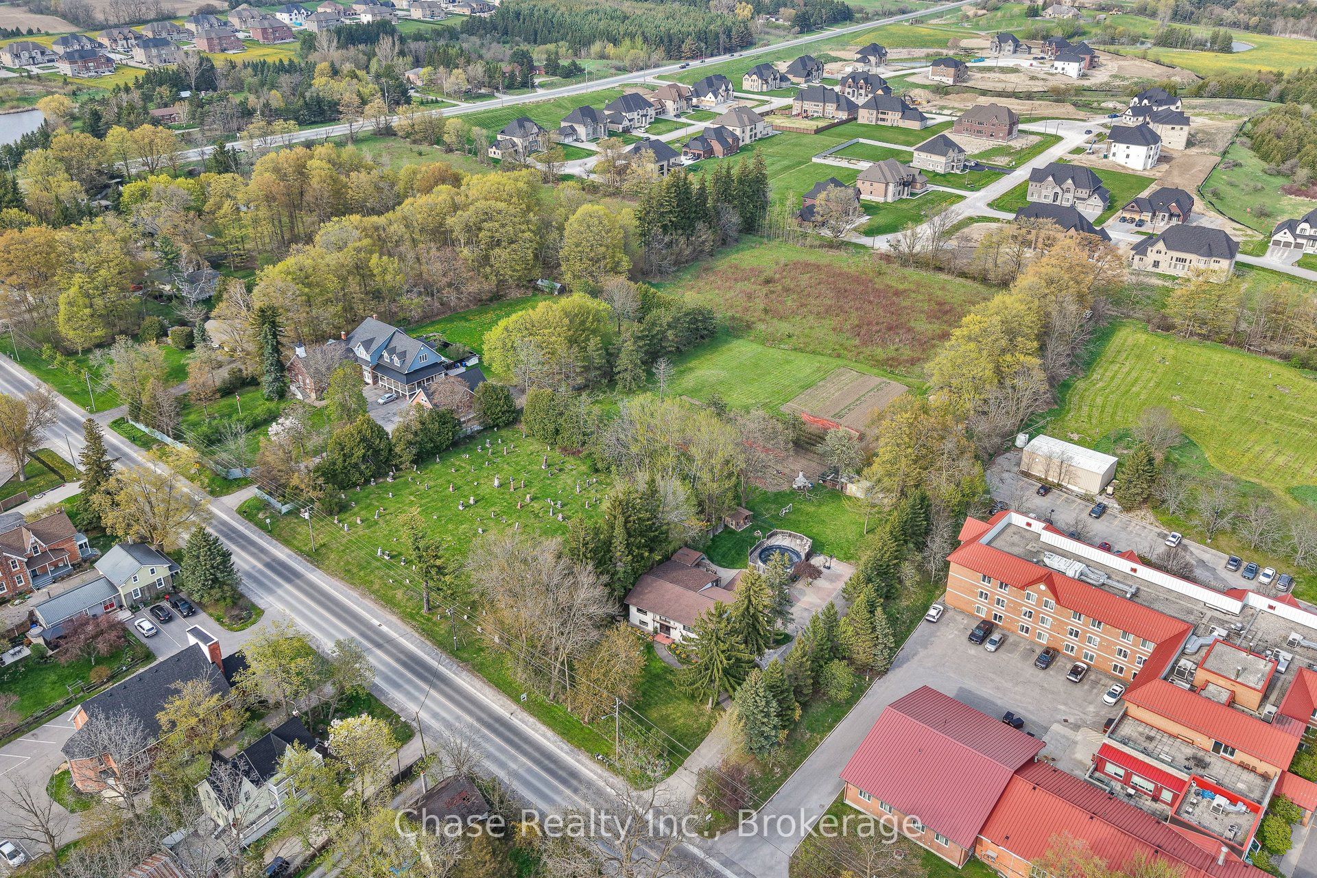 13645 Ninth Line Property Photo 34