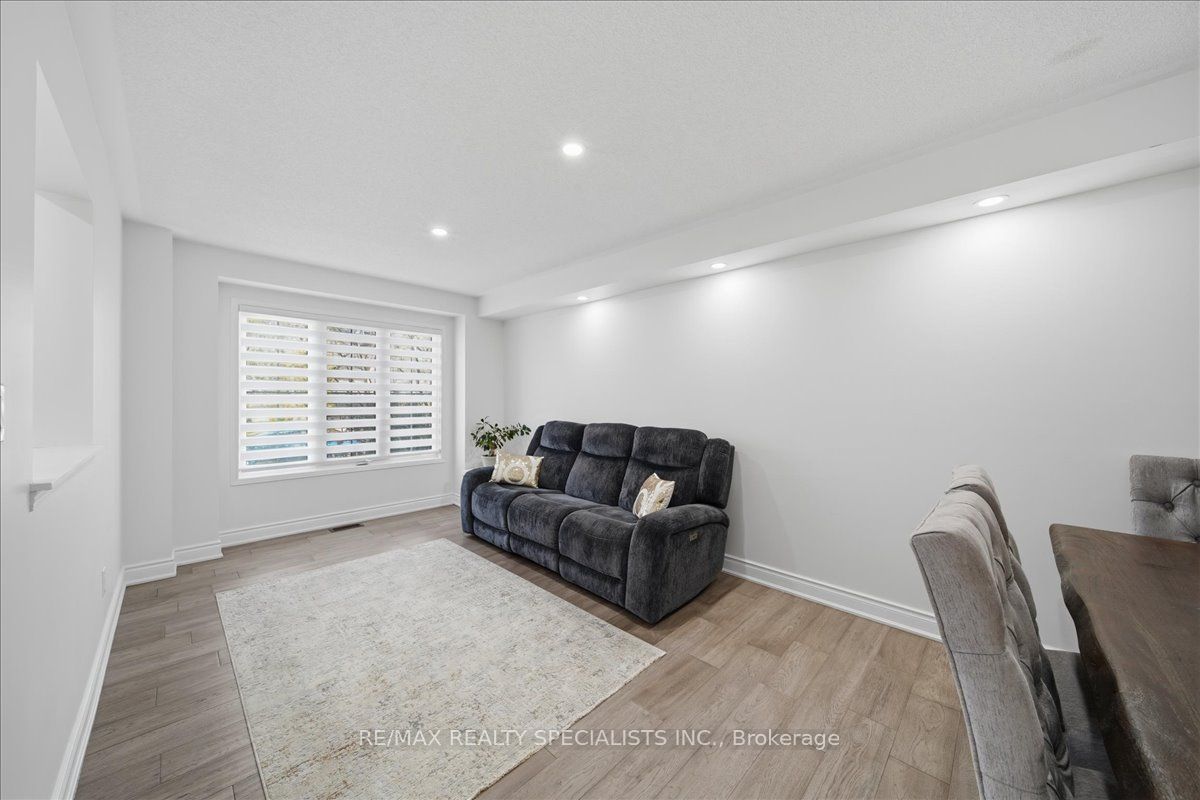 164 Webb Street Property Photo 6