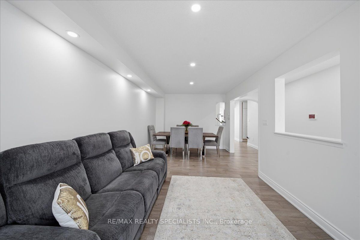 164 Webb Street Property Photo 7