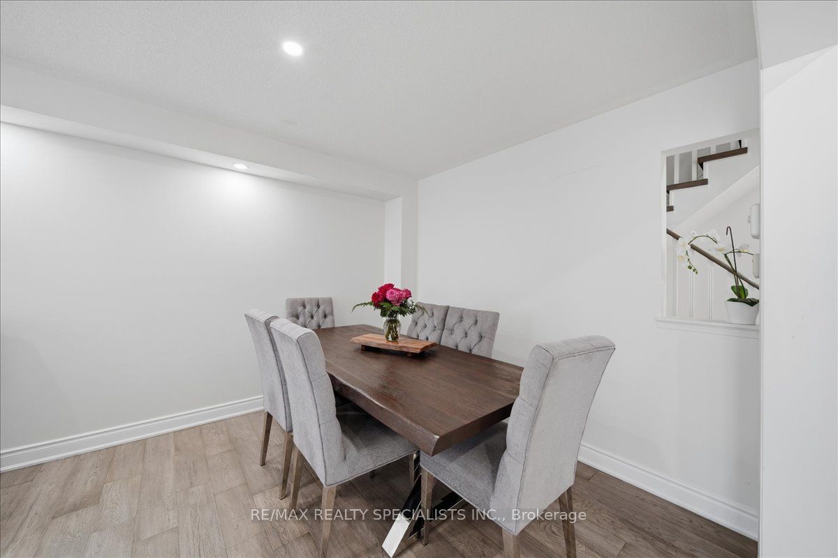 164 Webb Street Property Photo 8