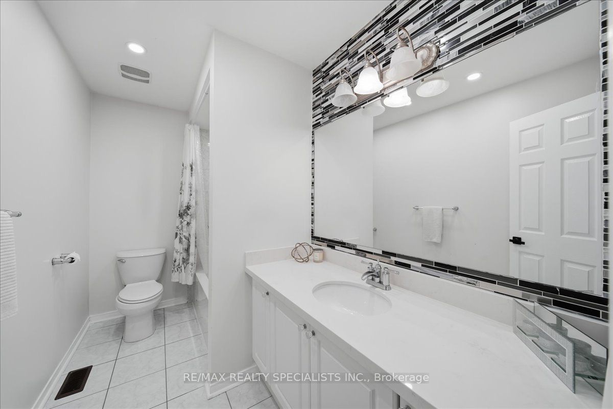 164 Webb Street Property Photo 38