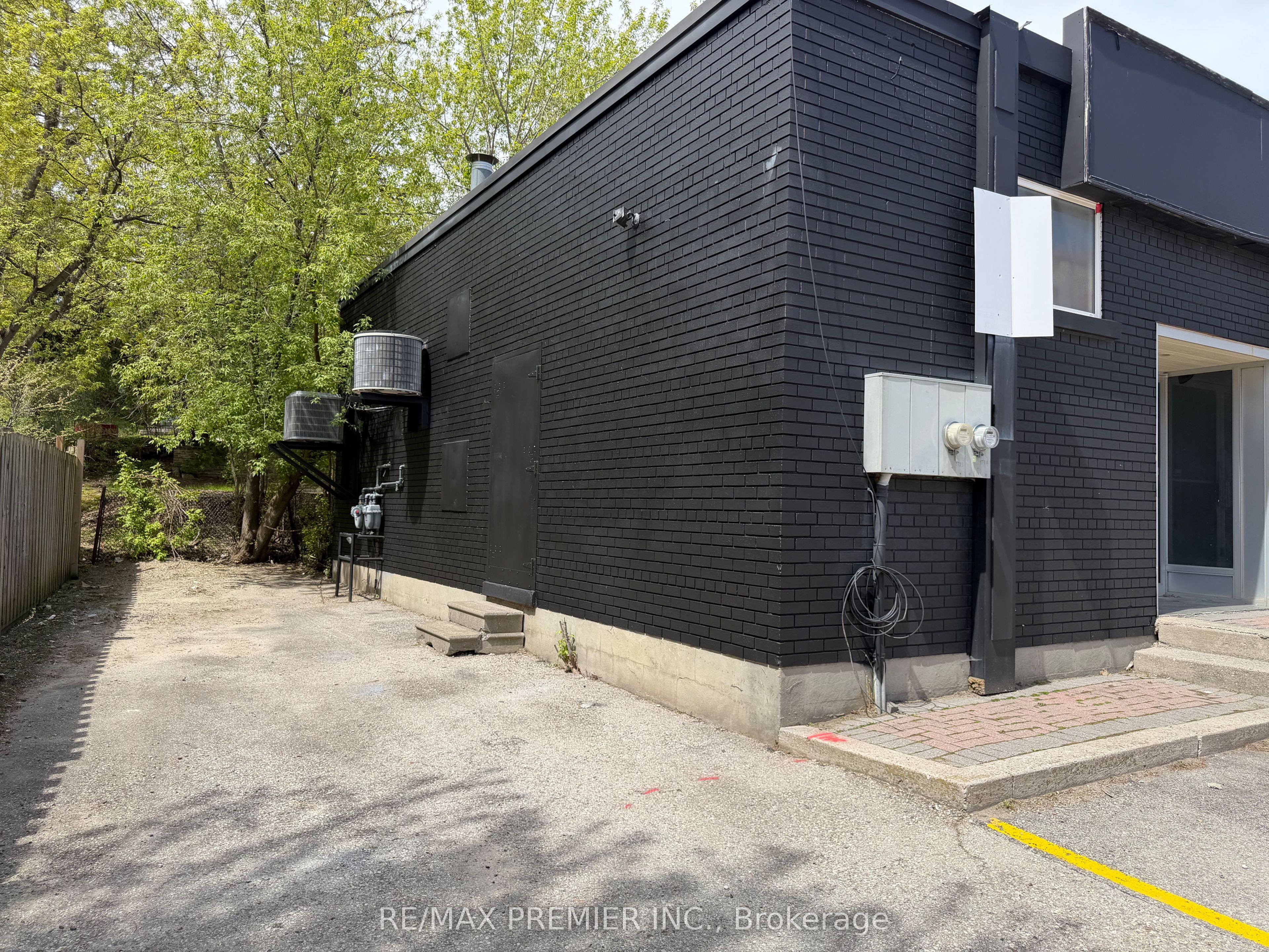 177 Woodbridge Avenue 2 Property Photo 11