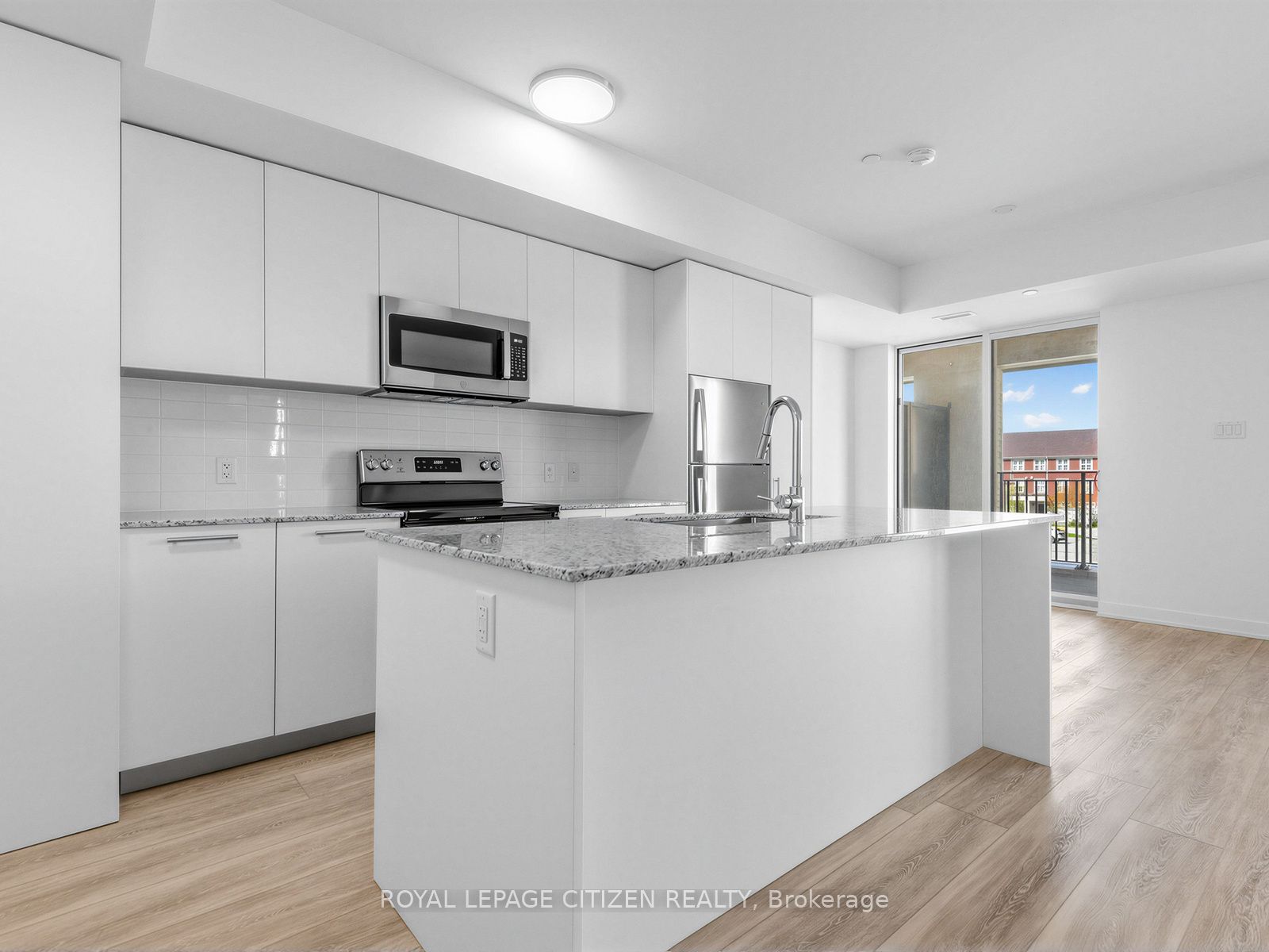 101 Cathedral High Street 235 Property Photo 8