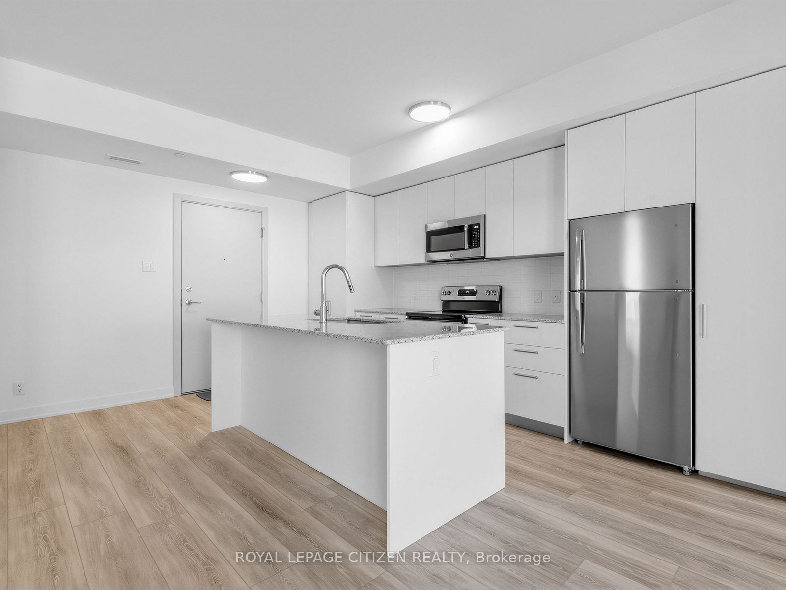 101 Cathedral High Street 235 Property Photo 10