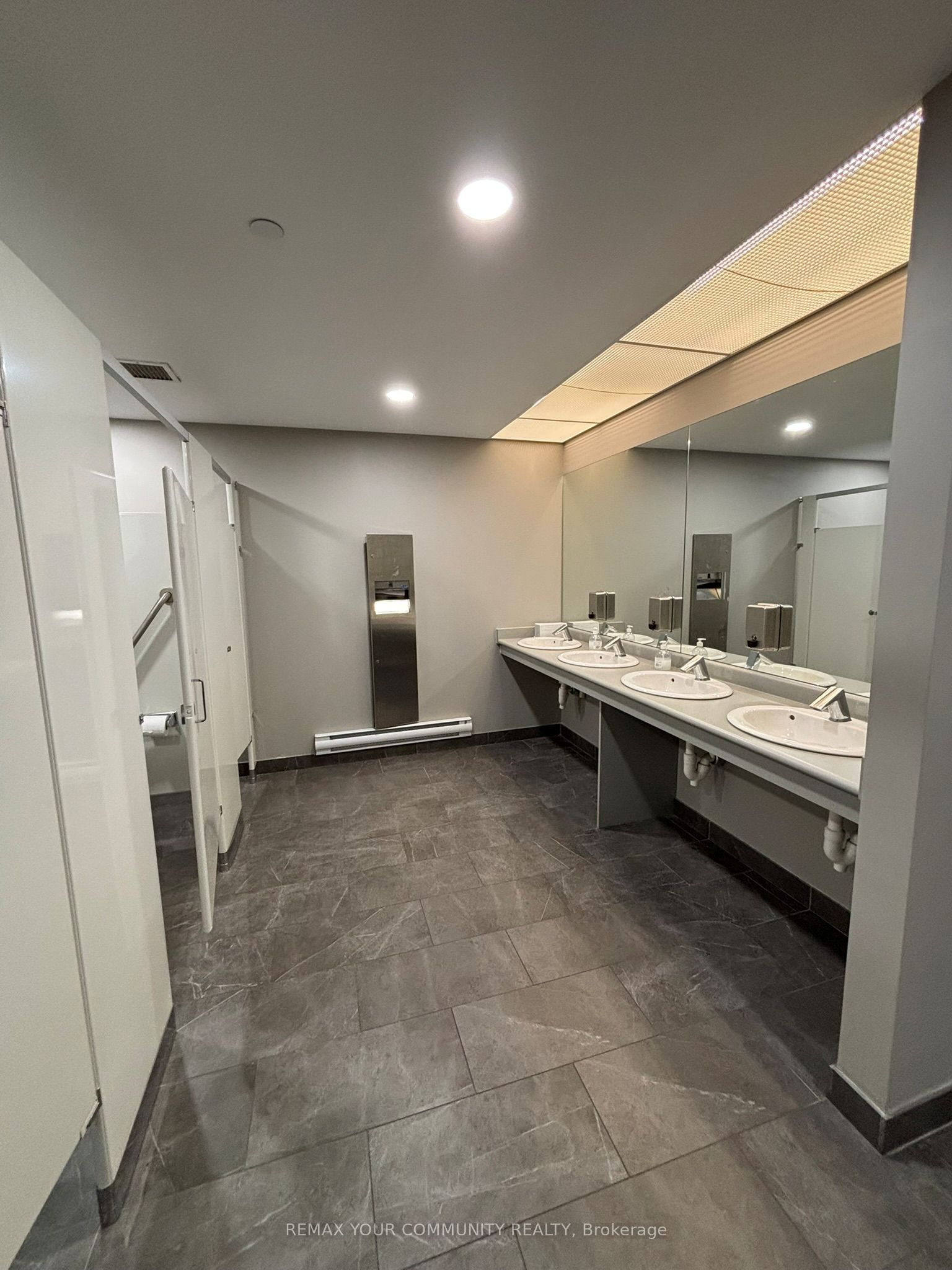 175 Mostar Street Unit 200d Property Photo 17
