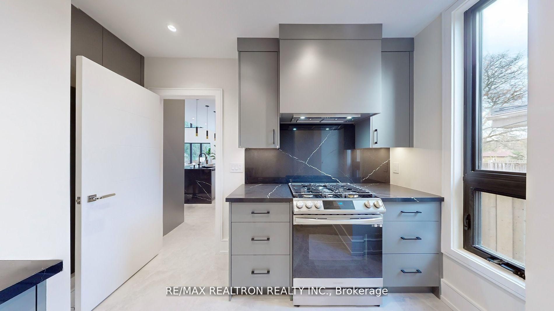 84 Murray Drive Property Photo 15