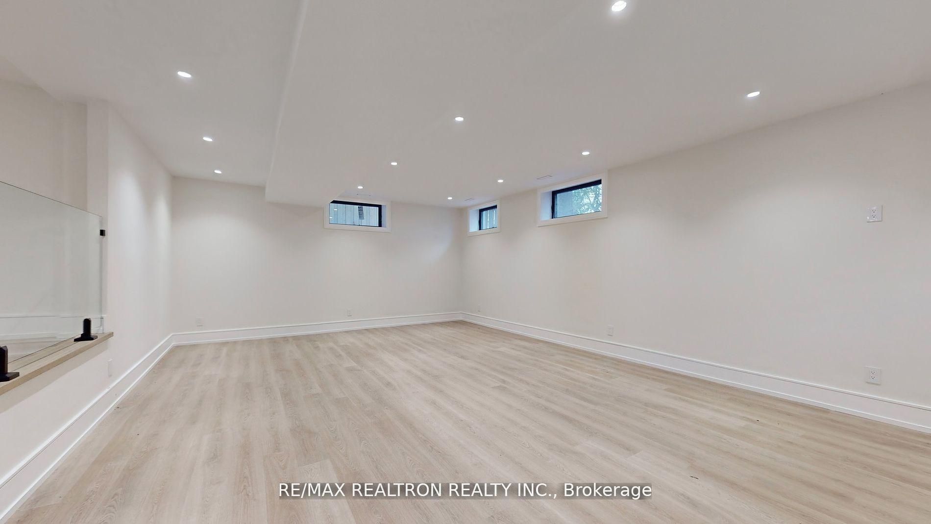 84 Murray Drive Property Photo 33