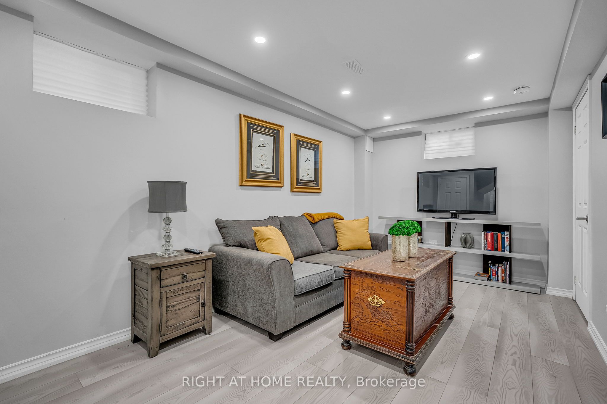 352 Miller Park Avenue Property Photo 41