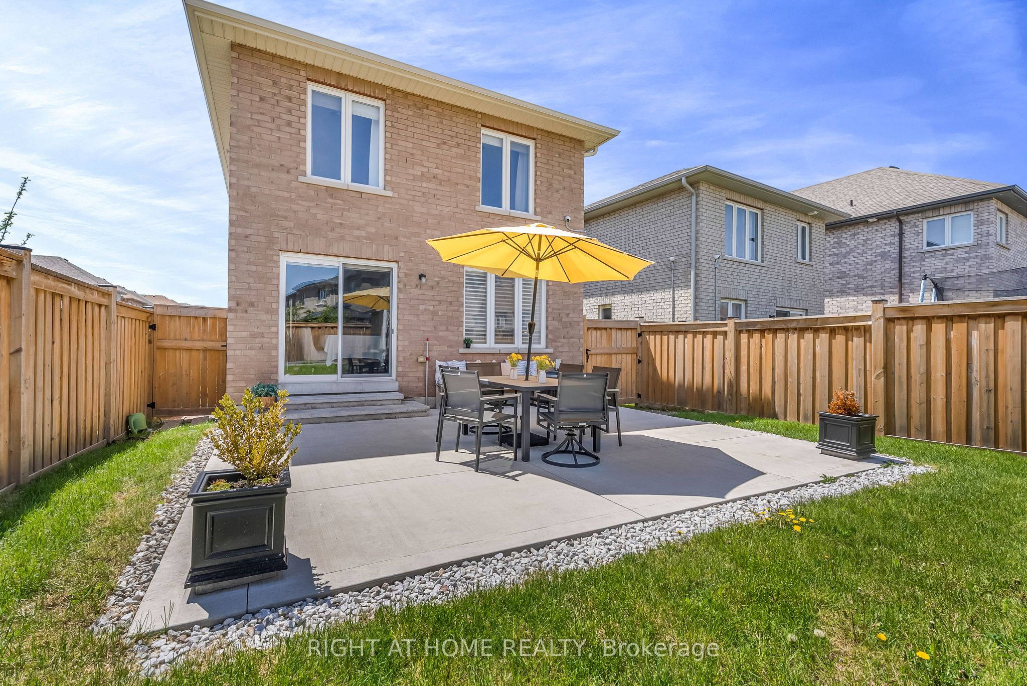 352 Miller Park Avenue Property Photo 46