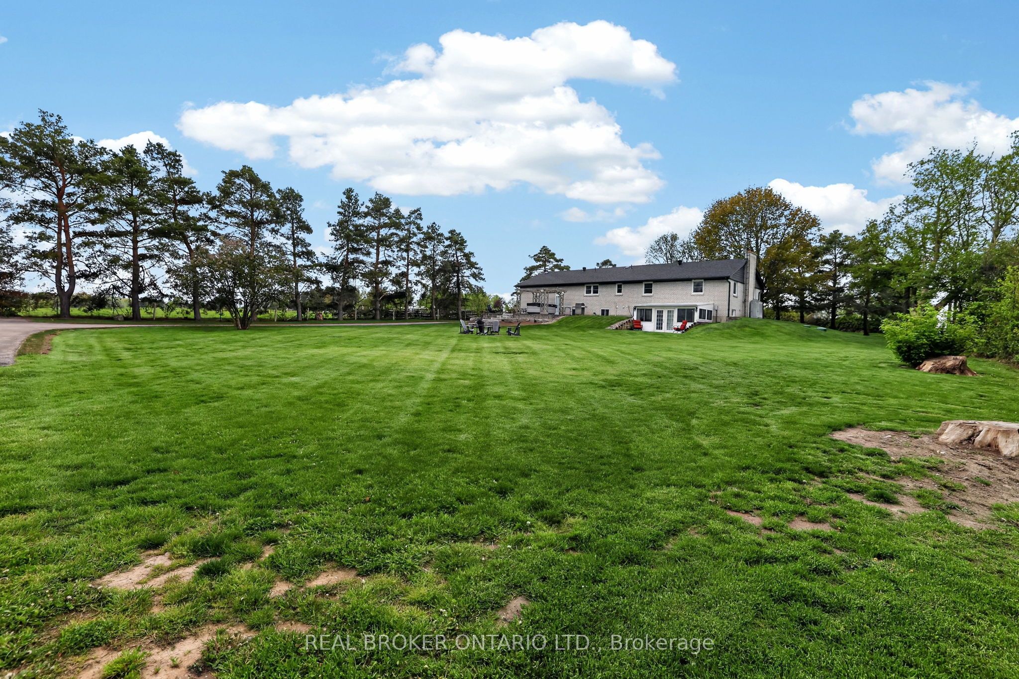 22213 Catering Road Property Photo 37