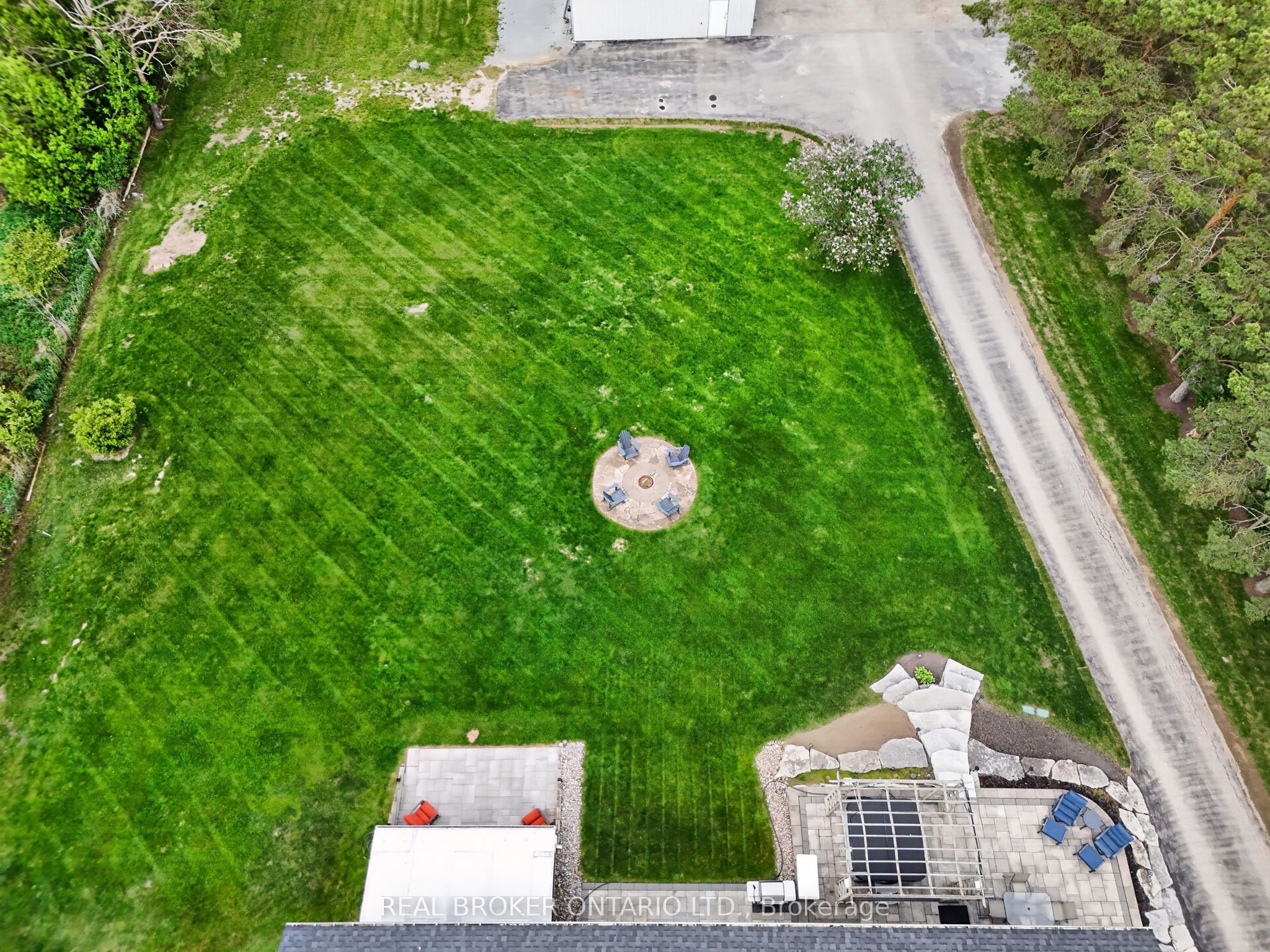 22213 Catering Road Property Photo 43