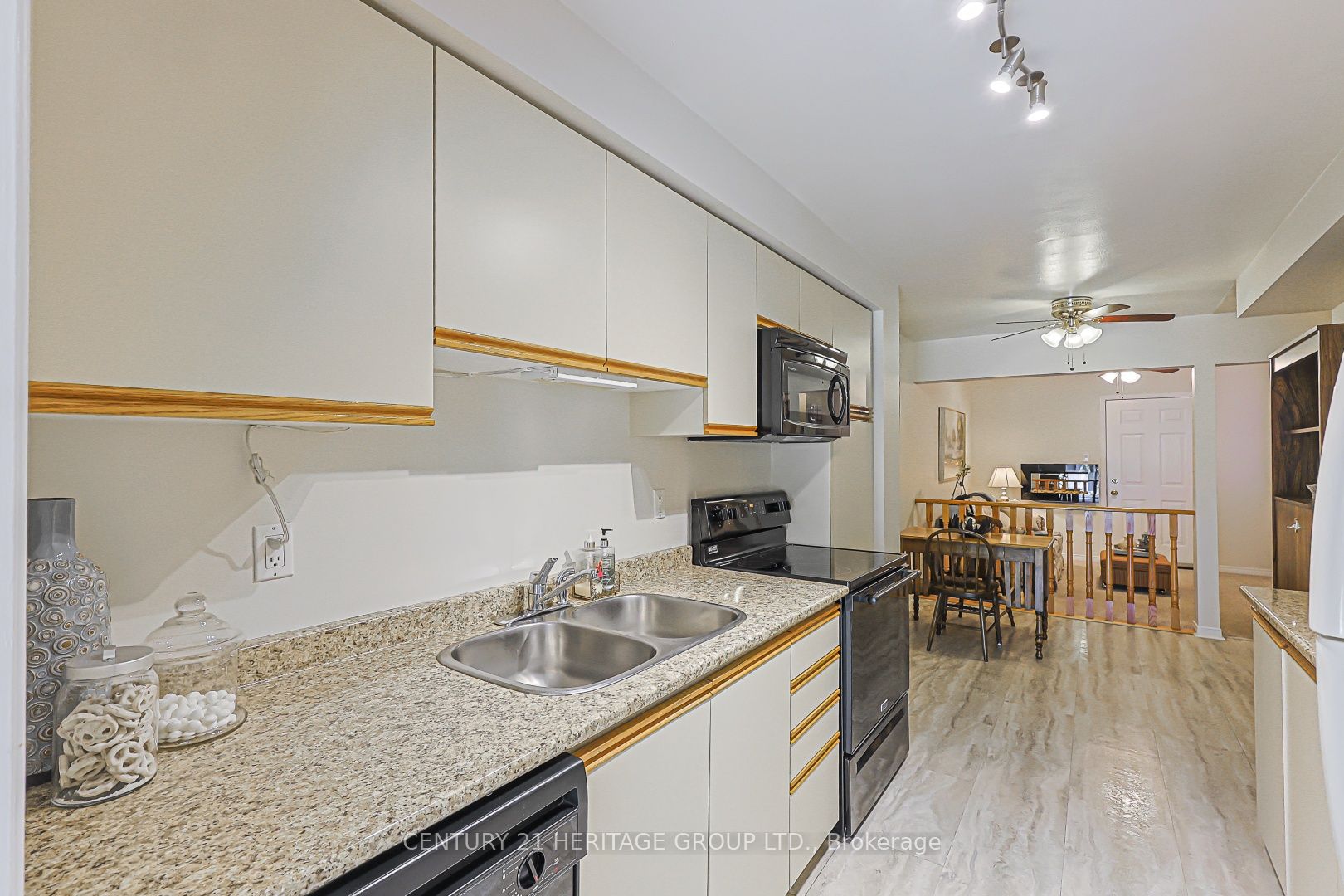 707 Caradonna Crescent Property Photo 16