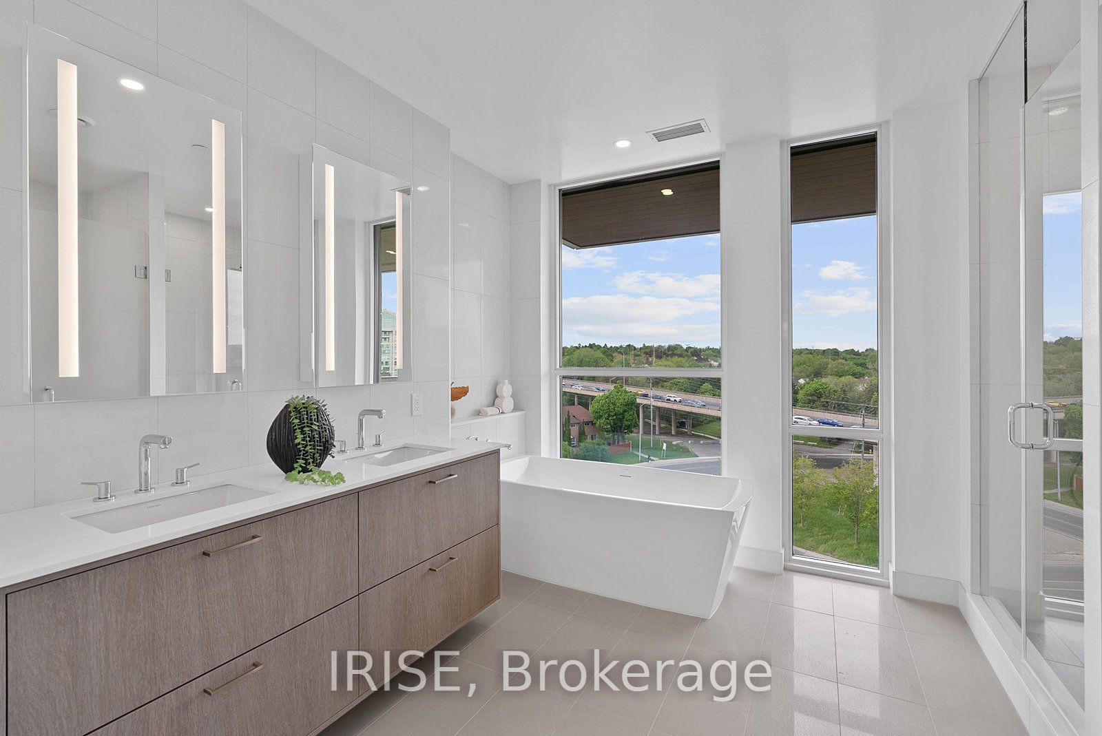 397 Royal Orchard Boulevard 708 Property Photo 28