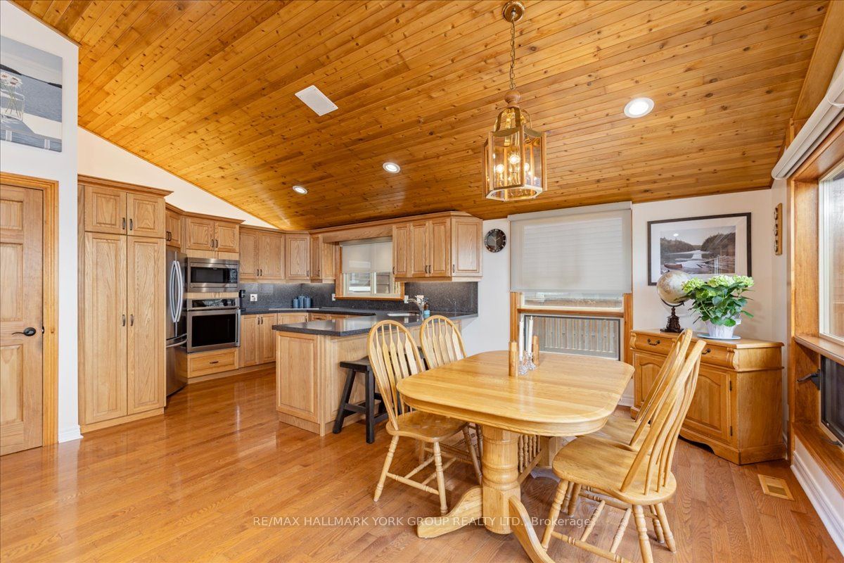 229 Lake Drive N Property Photo 19