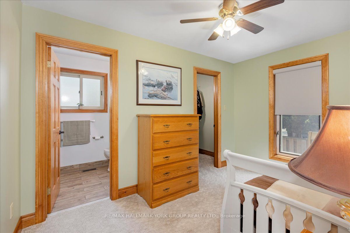 229 Lake Drive N Property Photo 21